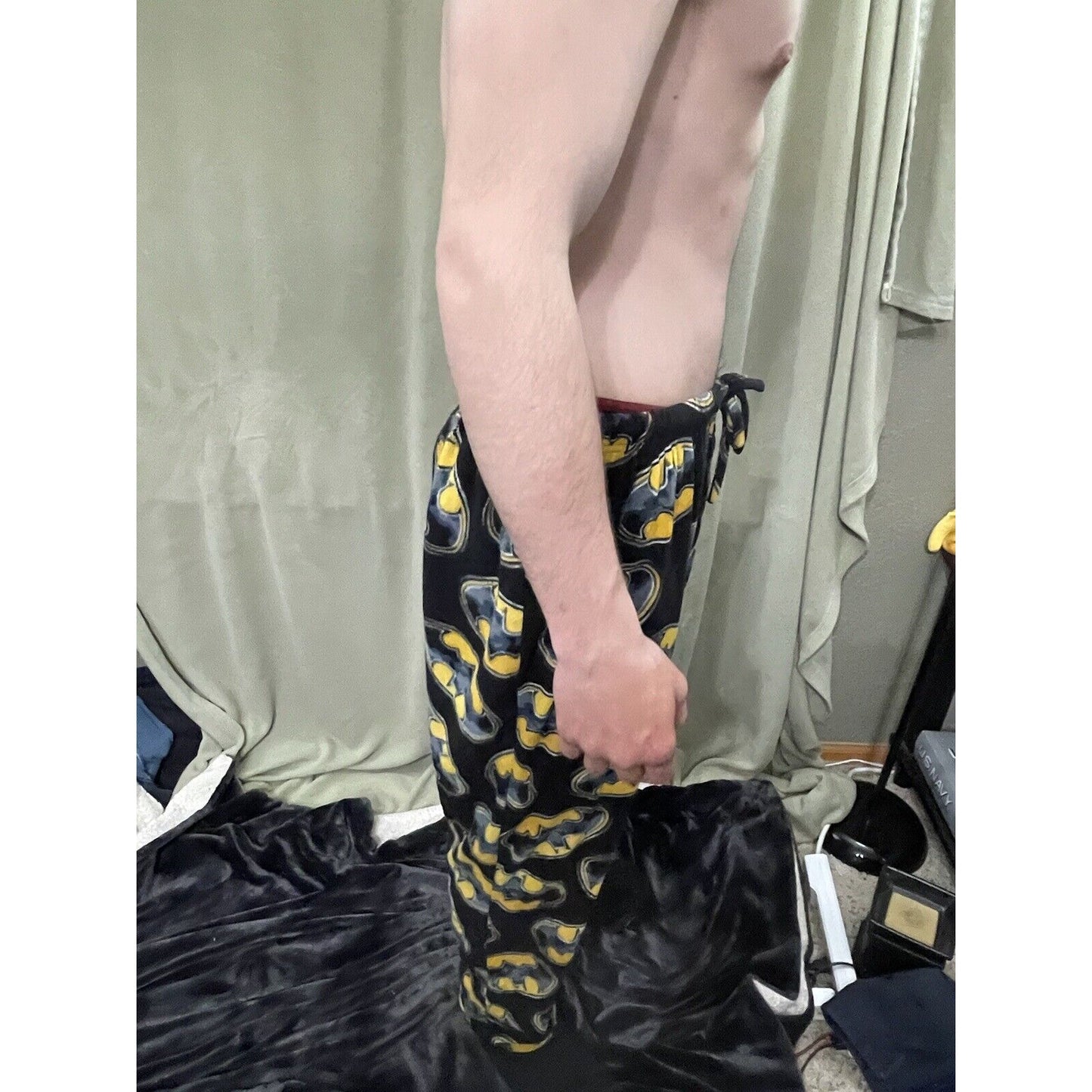 Men’s Large Batman Flannel Pajamas Sleepwear