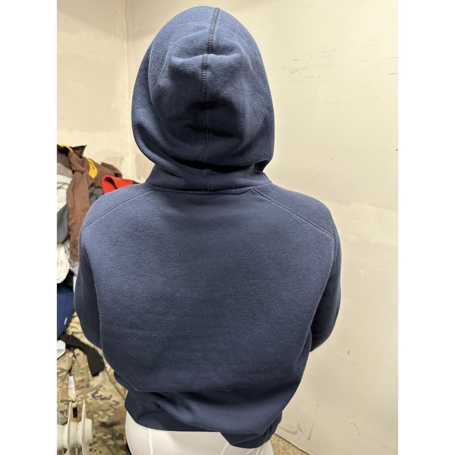 Men’s Patriots Pullover Hoodie Fits Like A Tight Medium