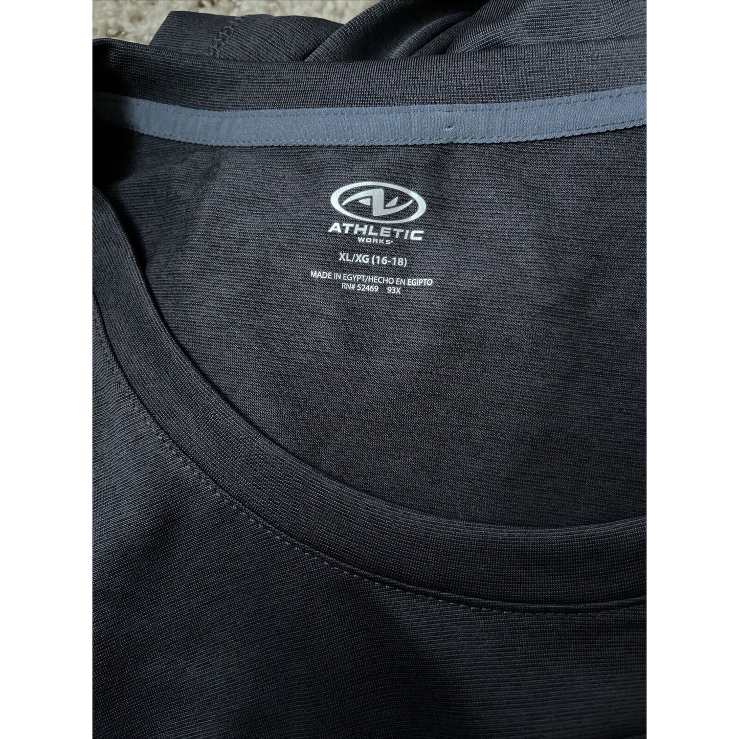 Men’s black XL athletic works muscle shirt tank