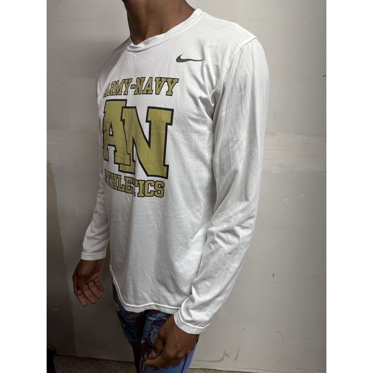 Men’s Long Sleeve Nike Tee Medium White Army-navy Athletics Dri Fit Shirt