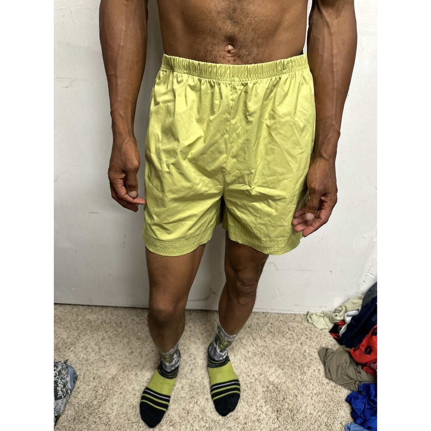 Men’s Large Yellow Reebok Shorts With Pockets