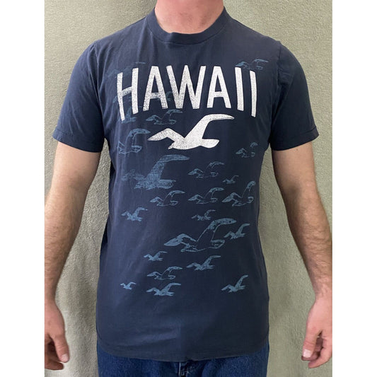 Hollister California Men’s XL Midnight Blue Hawaii  Flying Birds Cotton Shirt