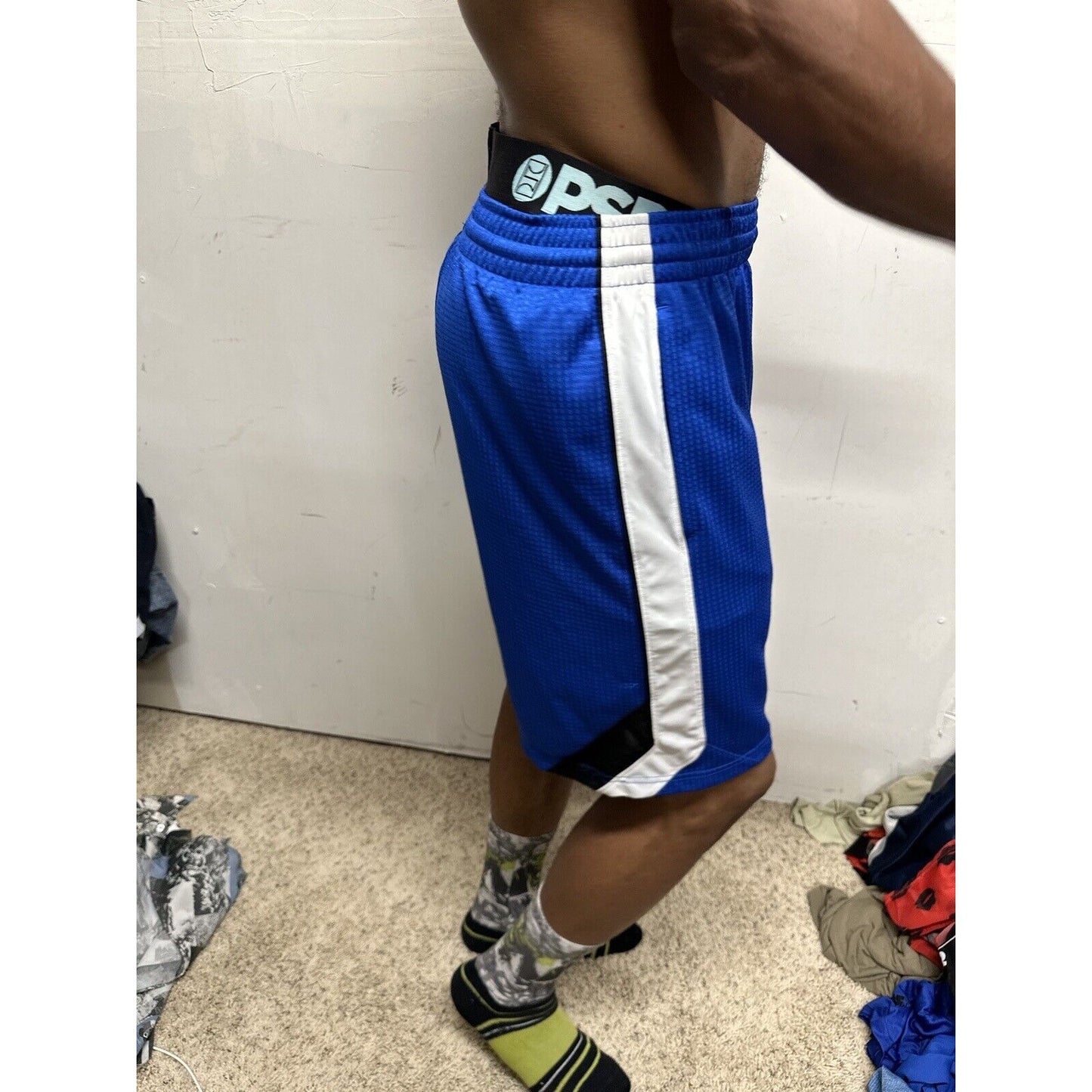 Men’s Blue Nike With Pockets Small Athletic Shorts