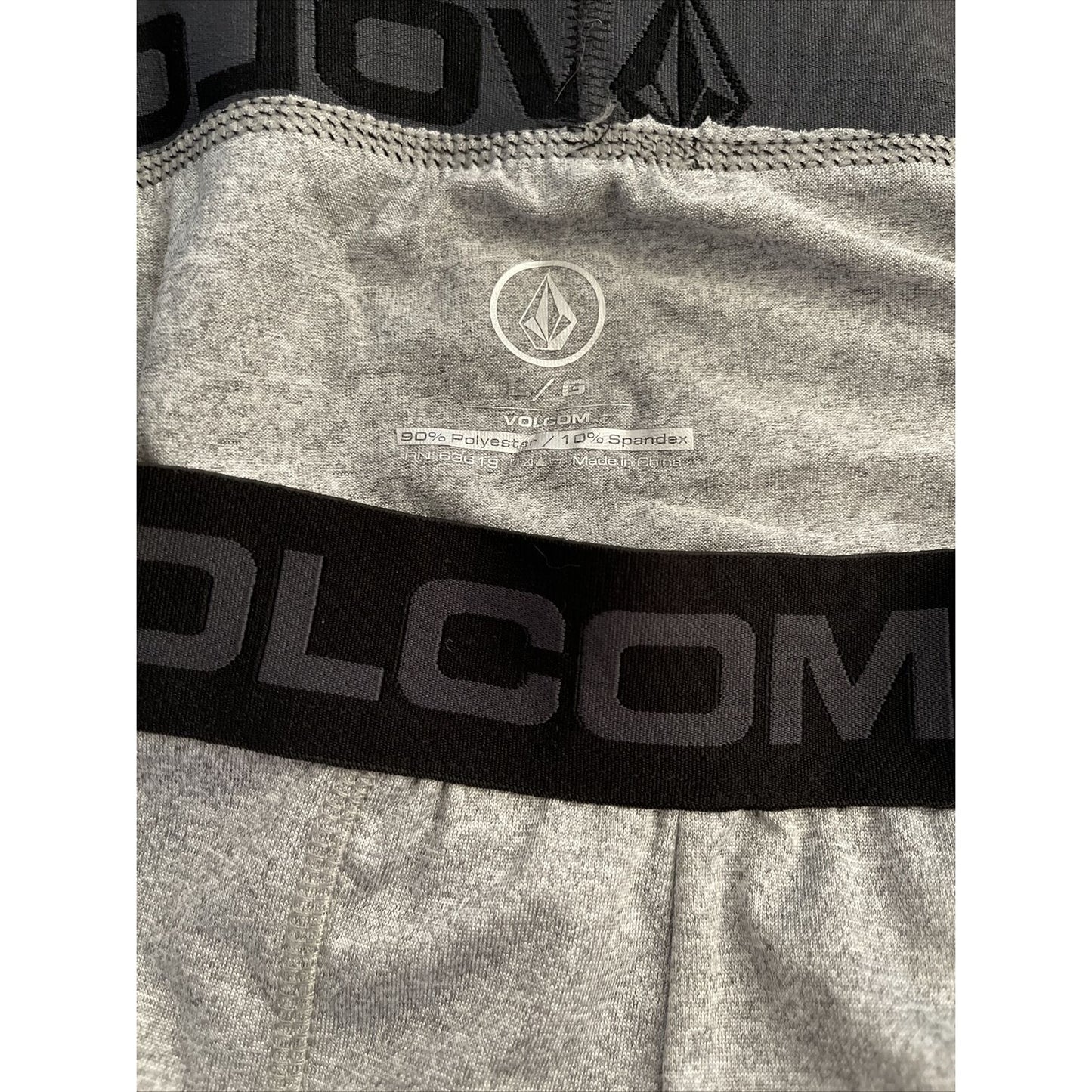 Men’s Large Vilcom Gray 10% Spandex Compression Shorts