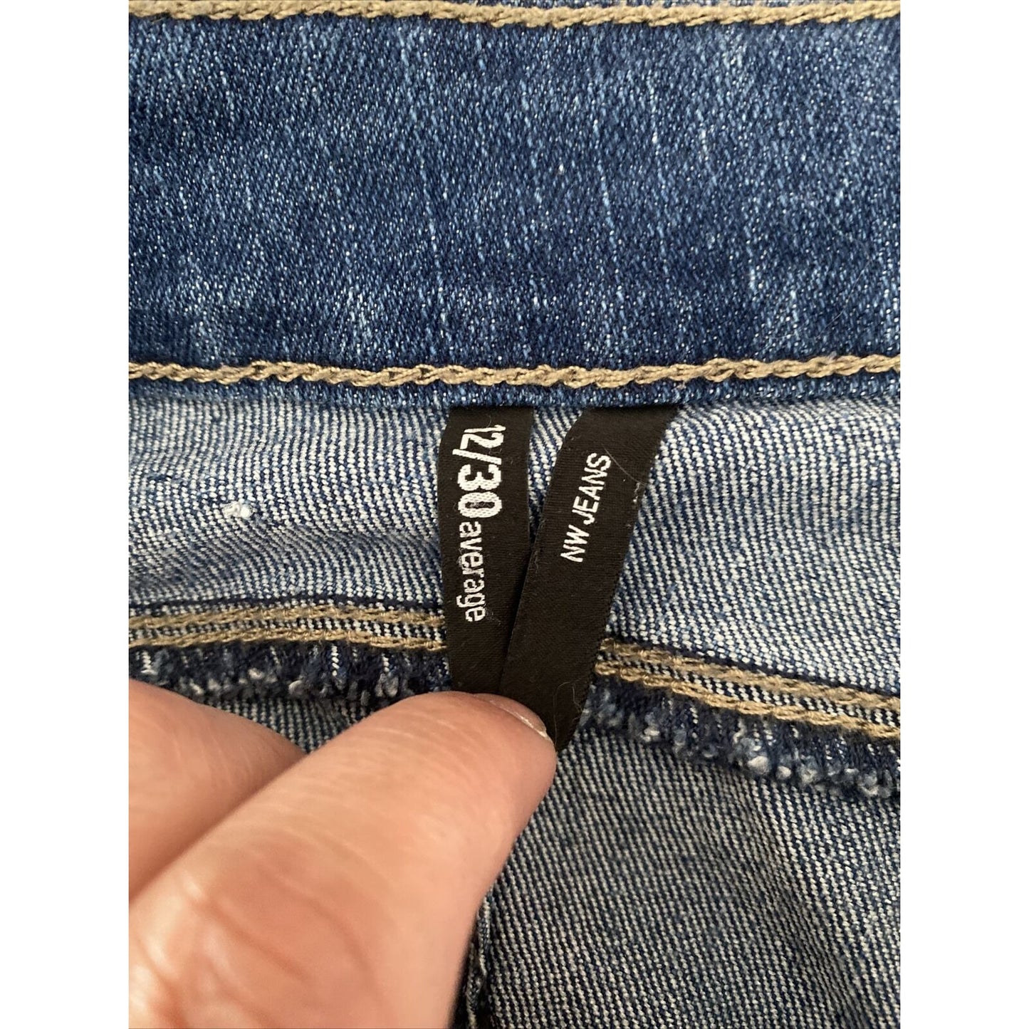 Nine West Women’s Size 12/30 Average Cotton Stretch Denim Capri Jeans