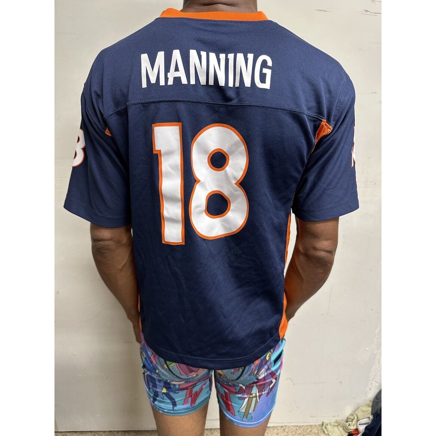 NFL Denver Broncos Peyton Manning 18 Kids Jersey Size Youth Large 14-16