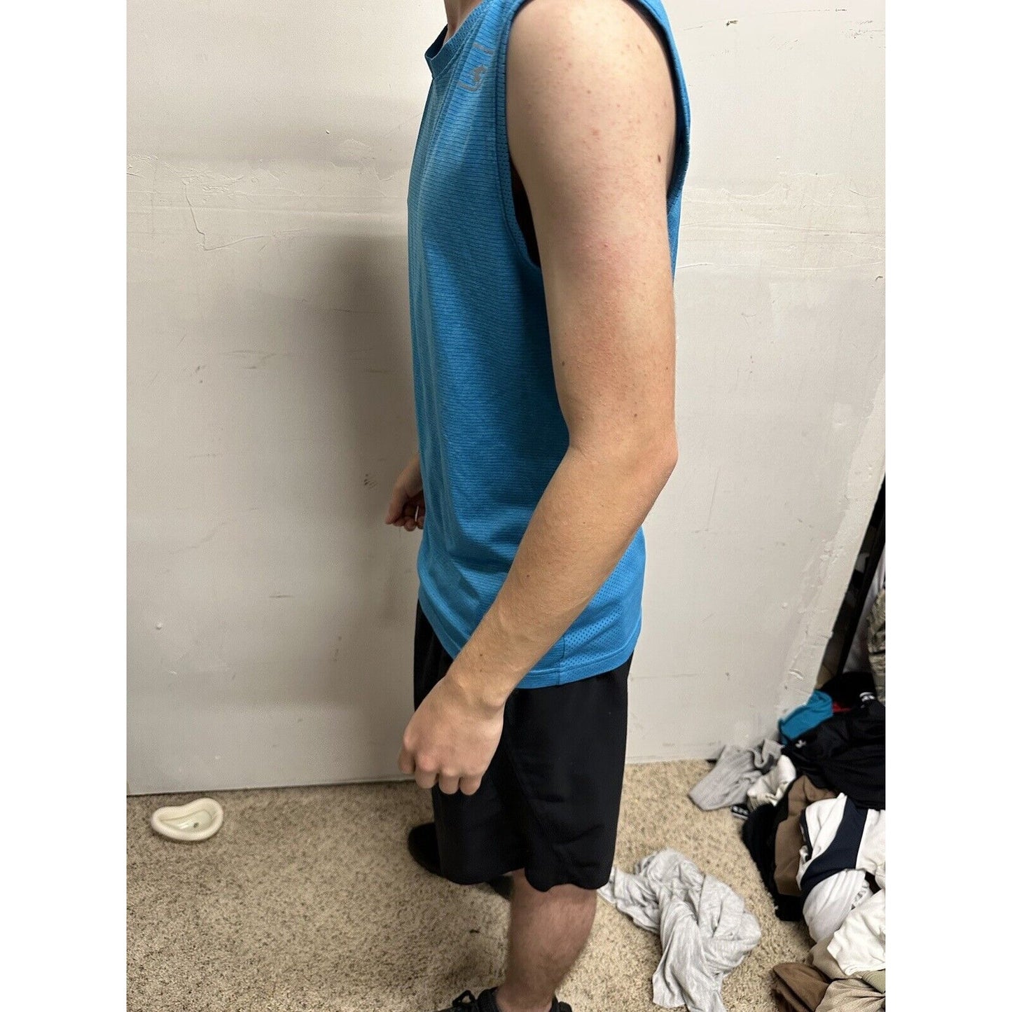 Men’s Teal Blue And1 Muscle Shirt Small Sleeveless