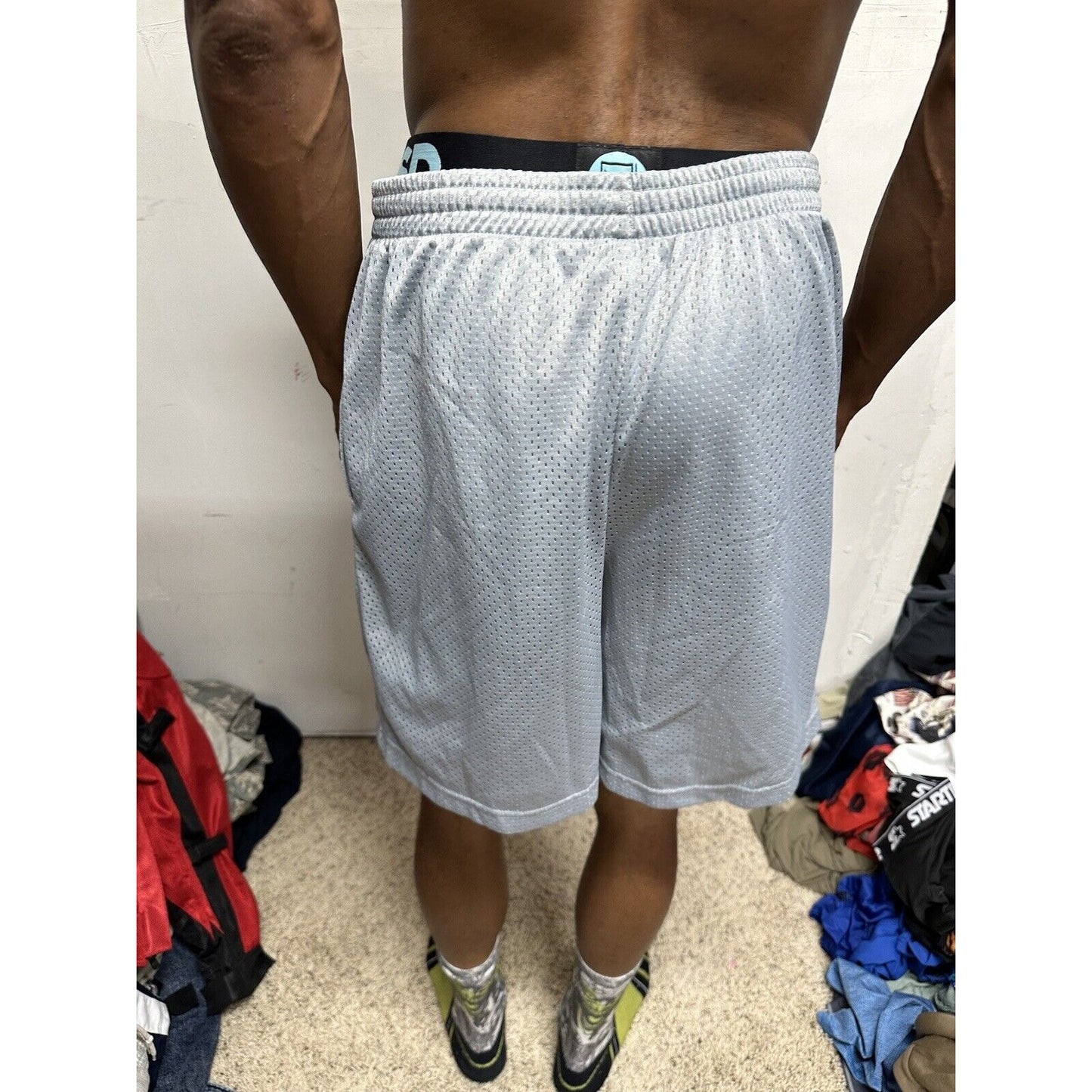 Men’s Gray Starter Medium Athletic Shorts With Pockets