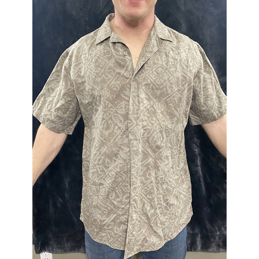 Eddie Bauer Relaxed Fit Large Tropical or Tribal Brown Button-down Short Sleeved