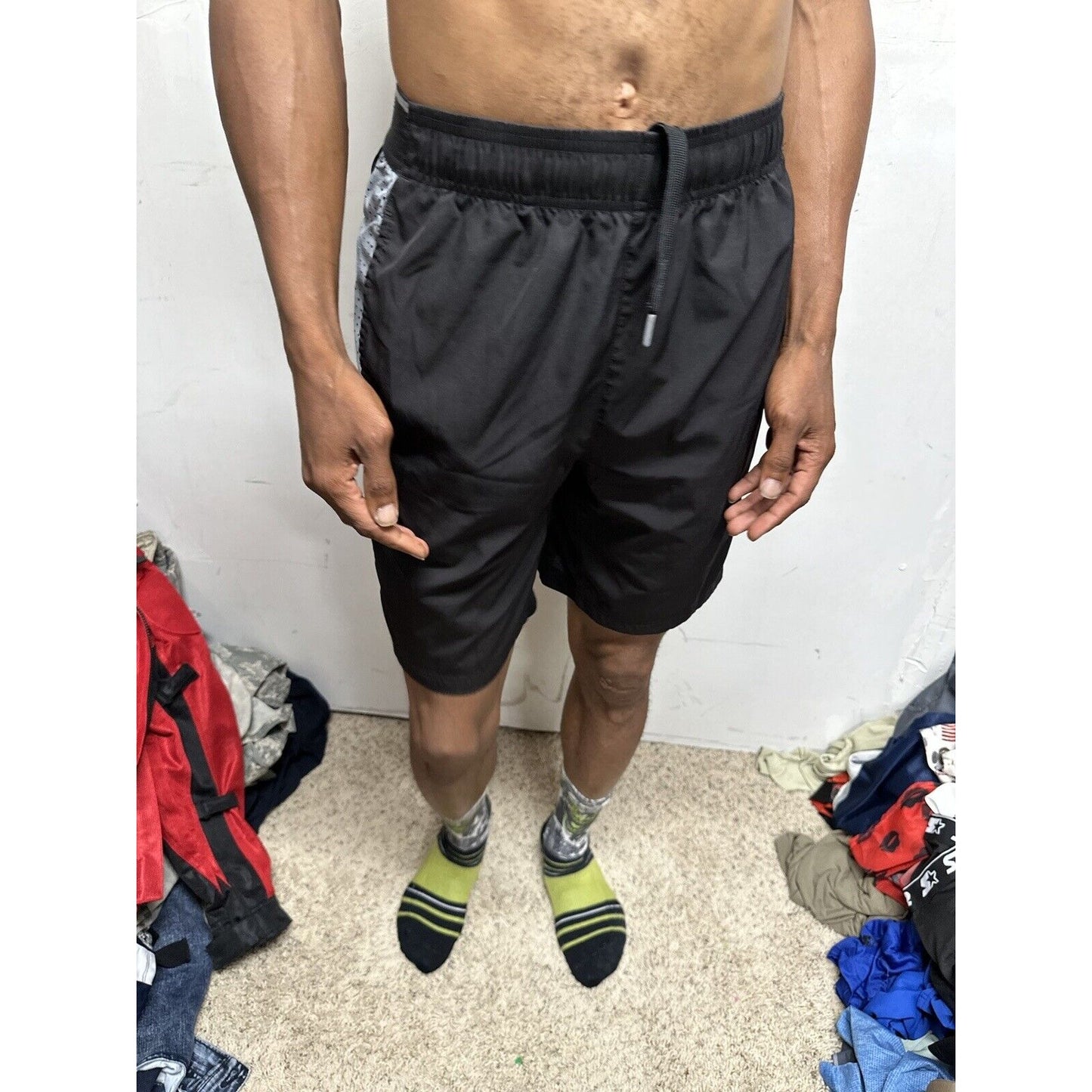 Reebok Black Small Athletic Shorts With Pockets