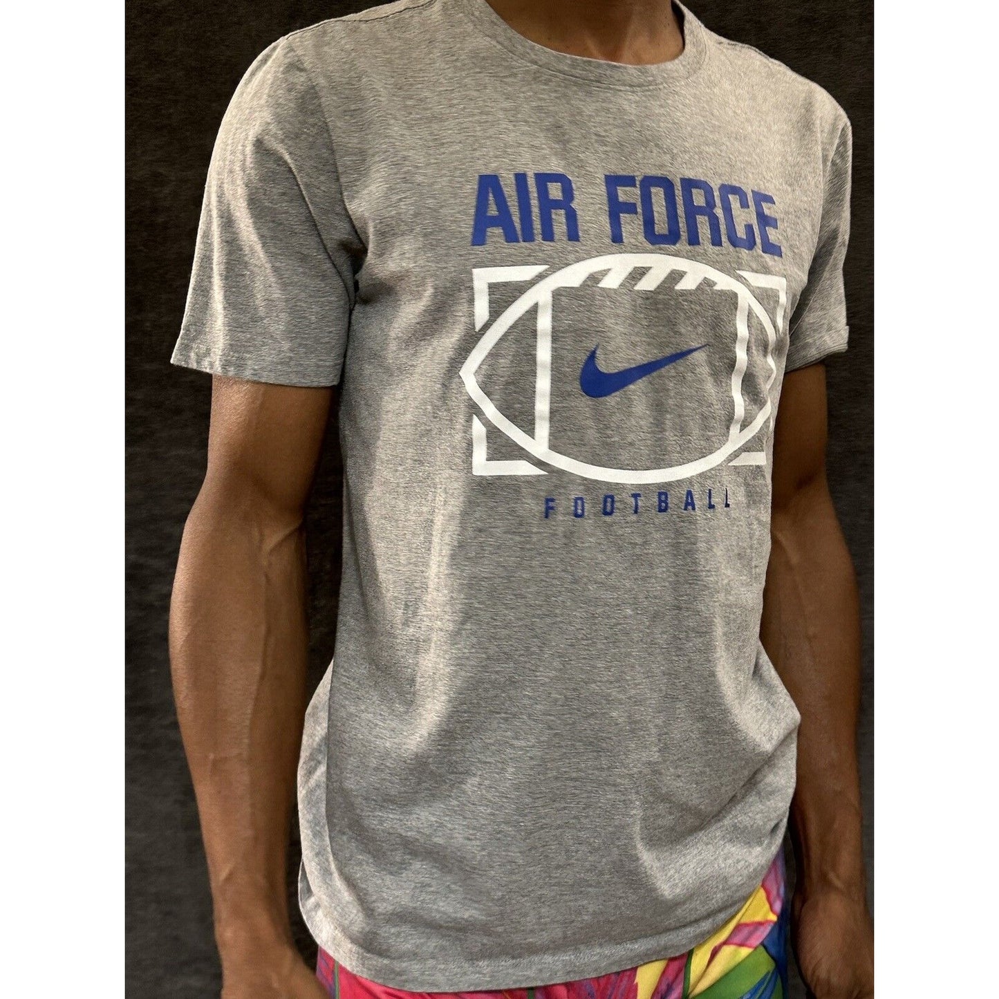 Men’s Gray The Nike Tee Medium Athletic Cut Air Force Football Falcons USAFA