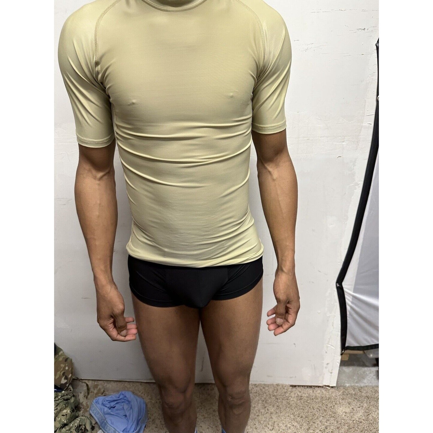 Men’s Military Tan 5.11 Tactical Series Medium 20% Spandex muscle shirt