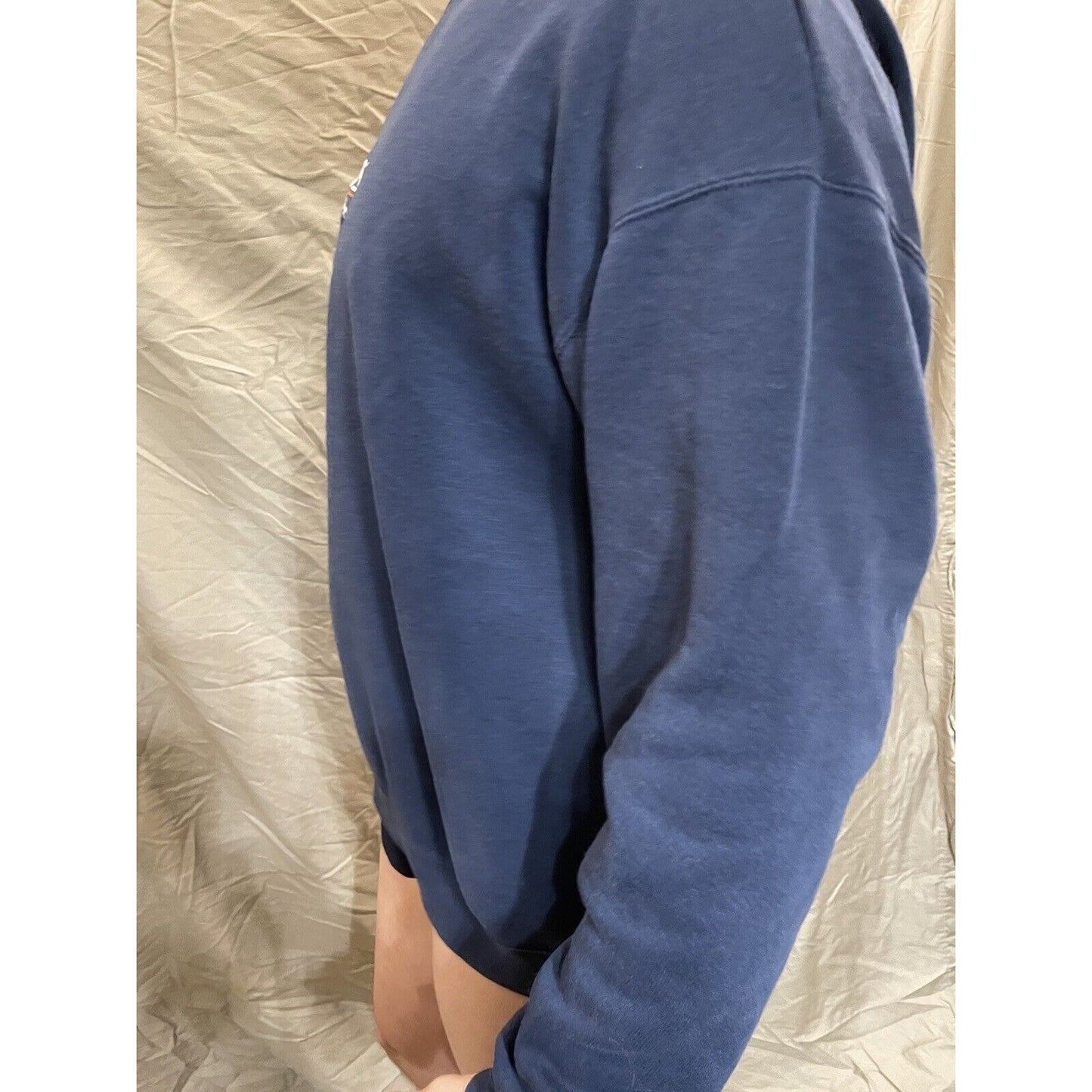 men's navy blue denver broncos pullover sweatshirt fits lke a big large
