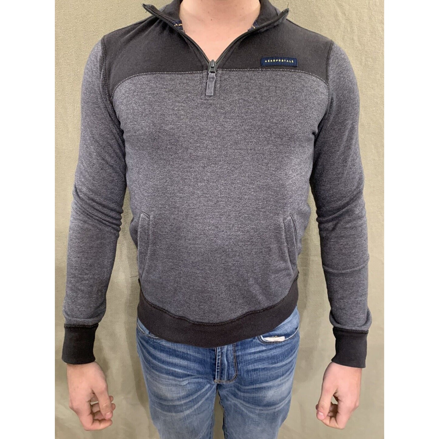 Aeropostale Gray 1/4 Zip Pullover Men's Size Extra Small