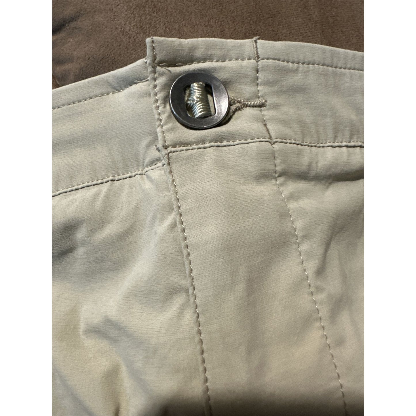 Men’s Khaki Under Armour 34/33 Tan Pants