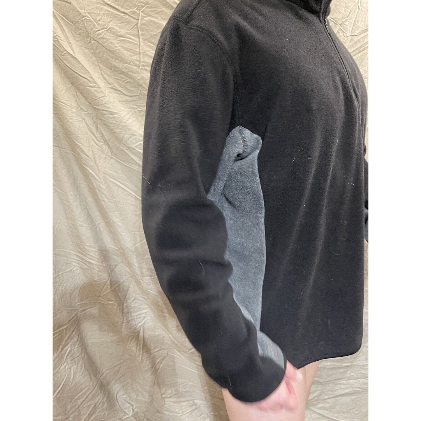 Men's NordicTrack XL quarter zip pullover sweatshirt black and gray