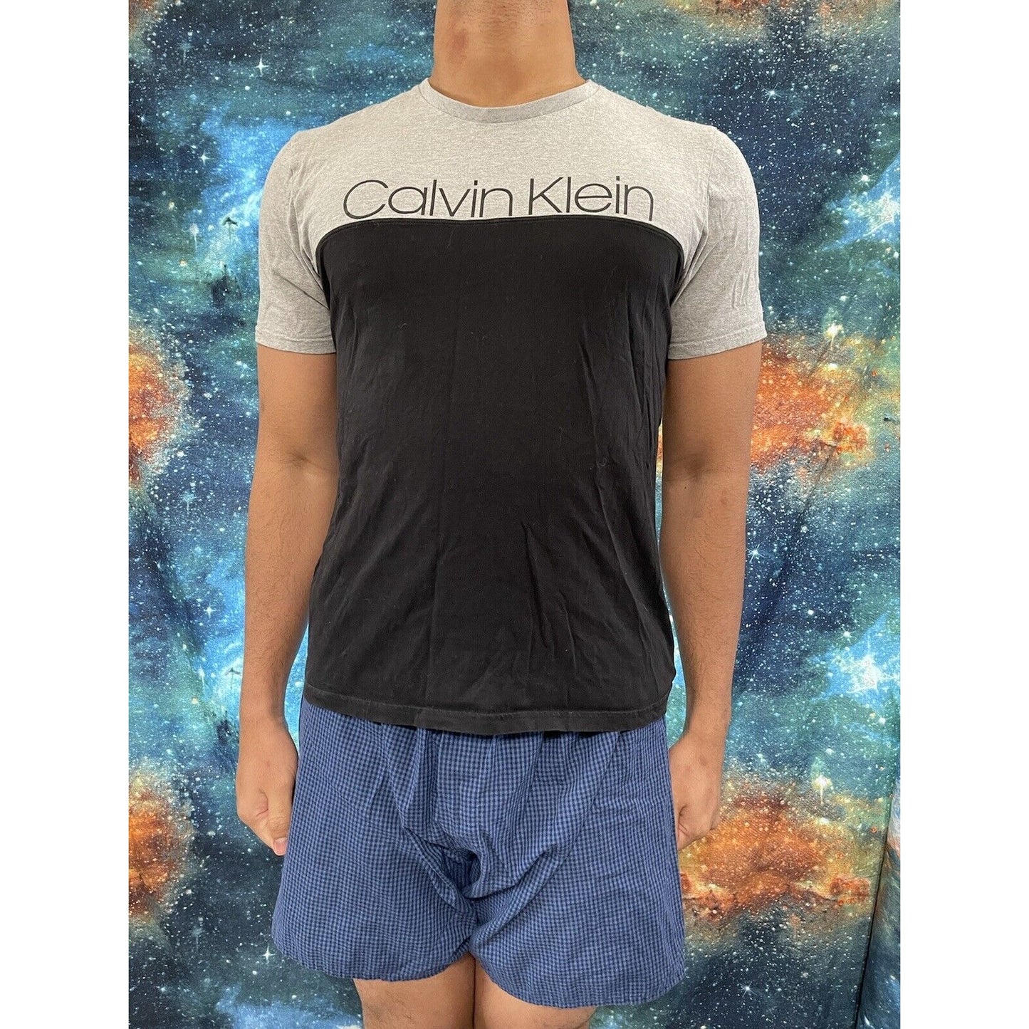 Men’s Black and Gray Calvin Klein small/medium tshirt short sleeve