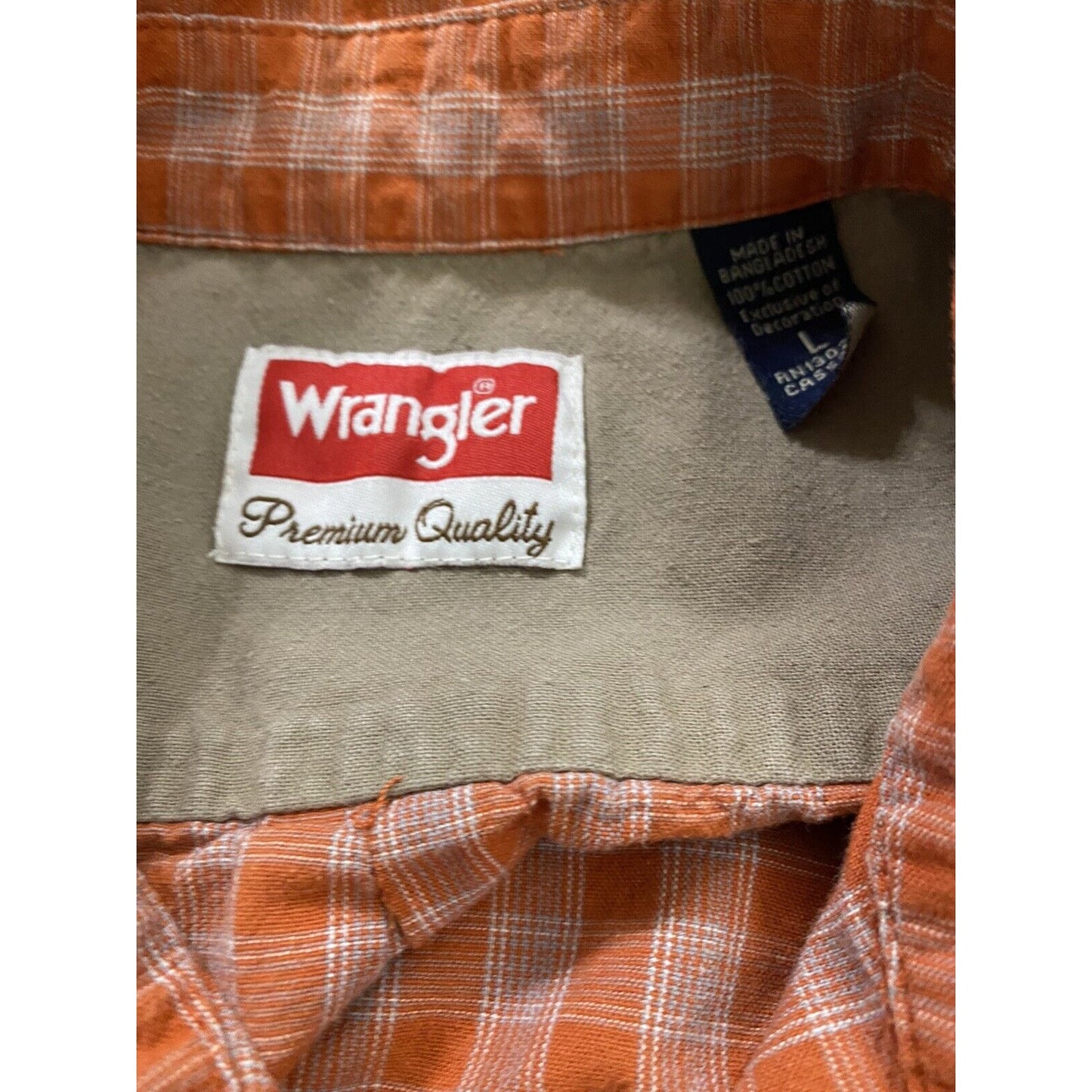 Wrangler Rugged Wear Men's Short Sleeve Shirt Large Orange Plaid Button Down