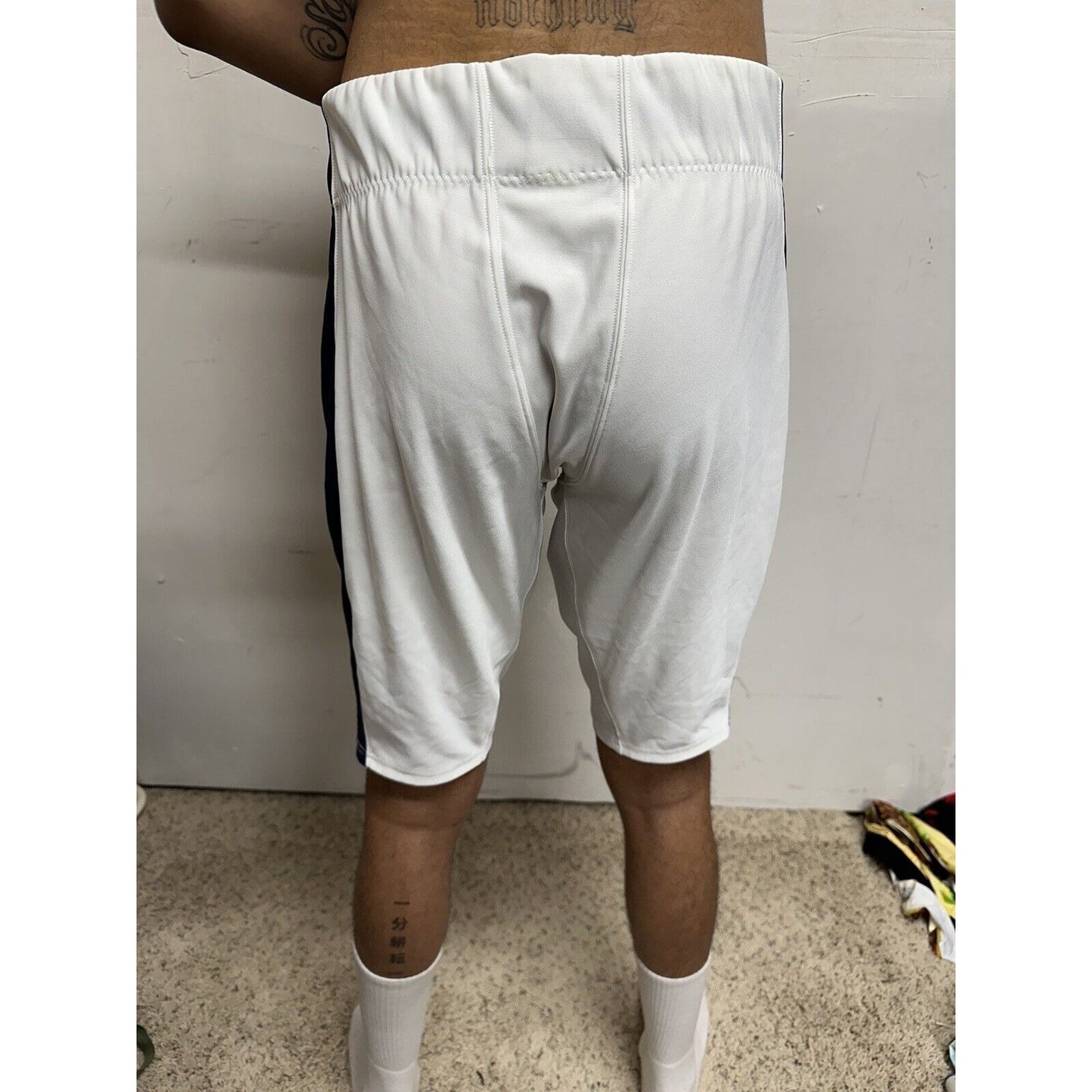 Men’s White Under Armour XL Football Pants