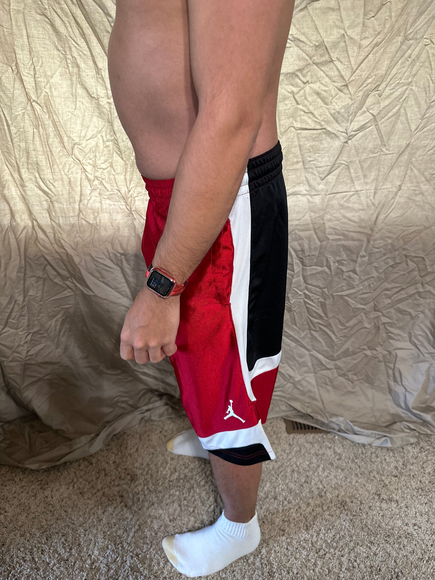 Men’s air Jordan red black white athletic shorts with pockets size medium