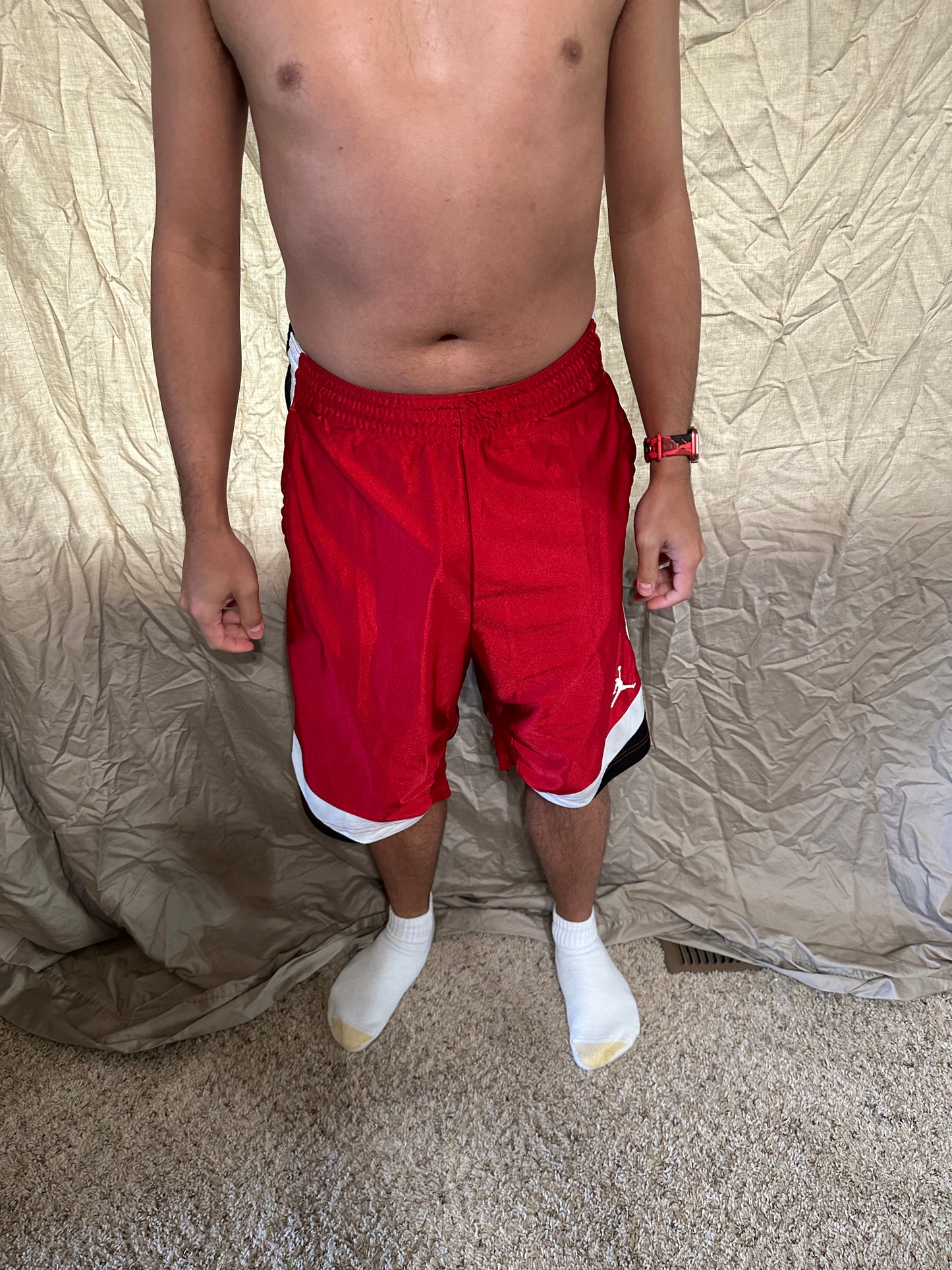 Men’s air Jordan red black white athletic shorts with pockets size medium