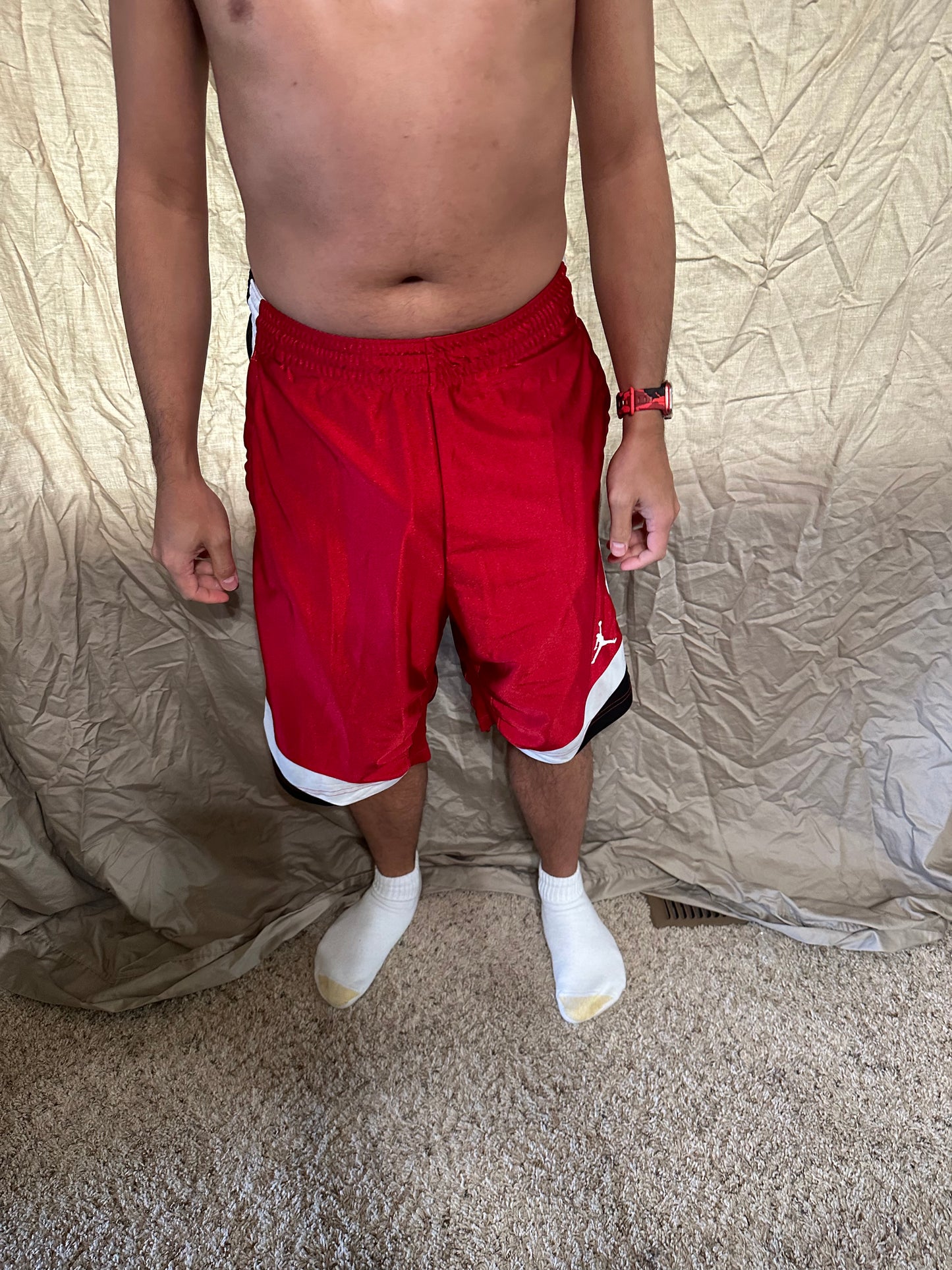 Men’s air Jordan red black white athletic shorts with pockets size medium