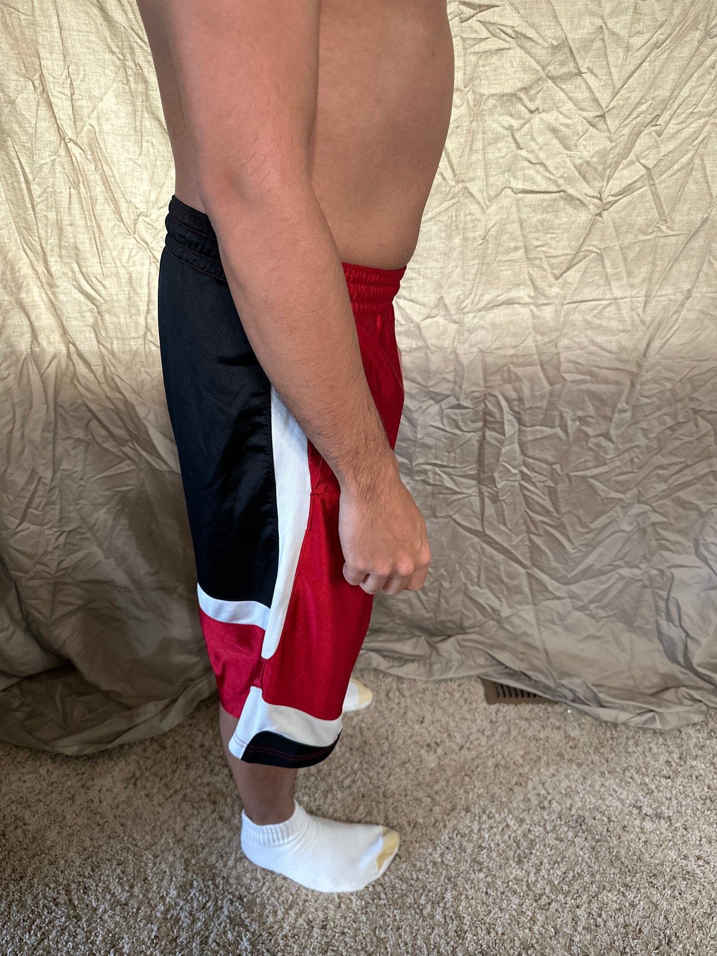 Men’s air Jordan red black white athletic shorts with pockets size medium