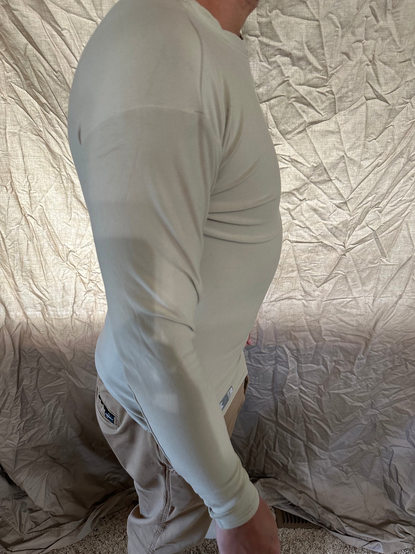 Men’s under armour tactical medium desert sand military long sleeve shirt