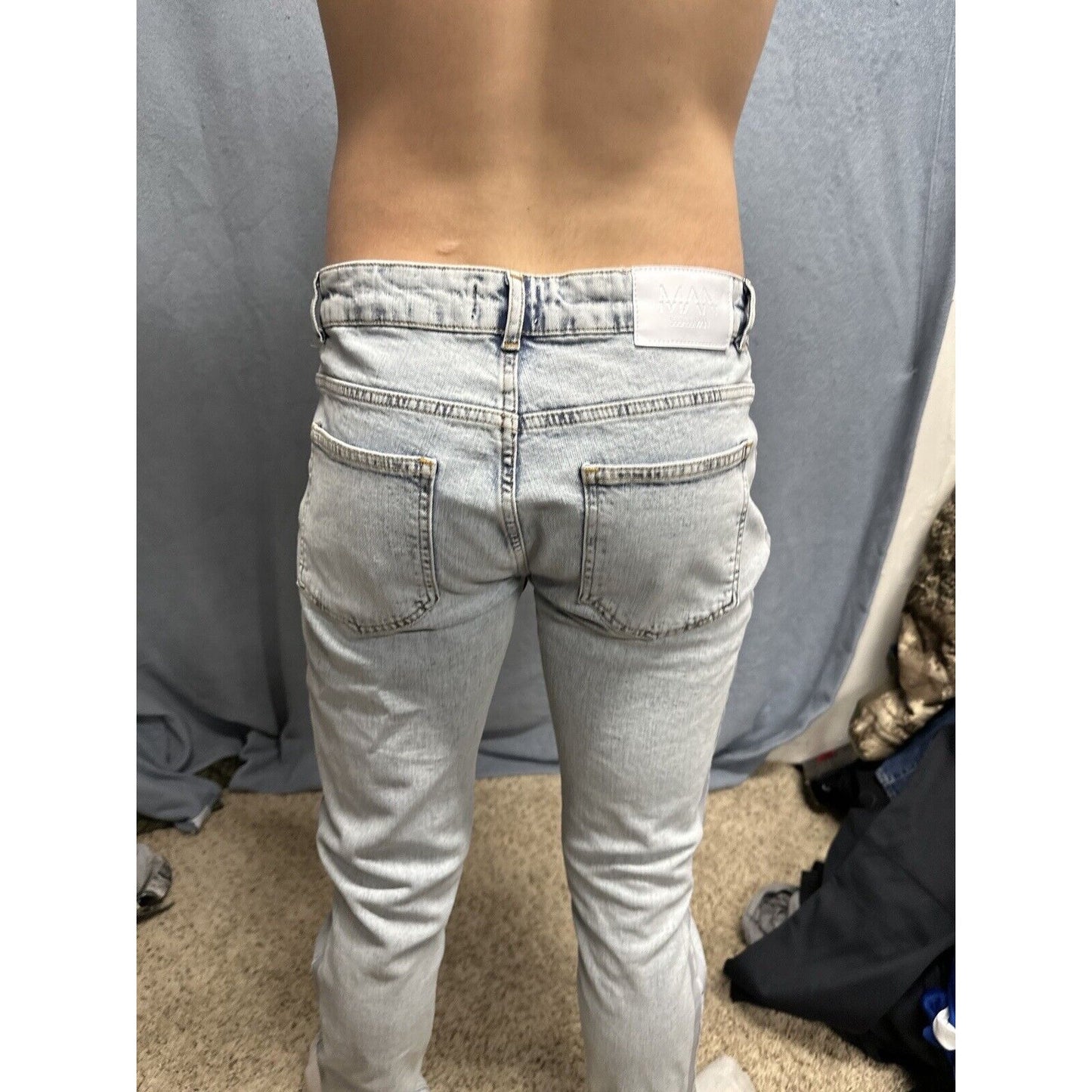 Men’s Light Blue Boohooman Size 34 Regular Jeans