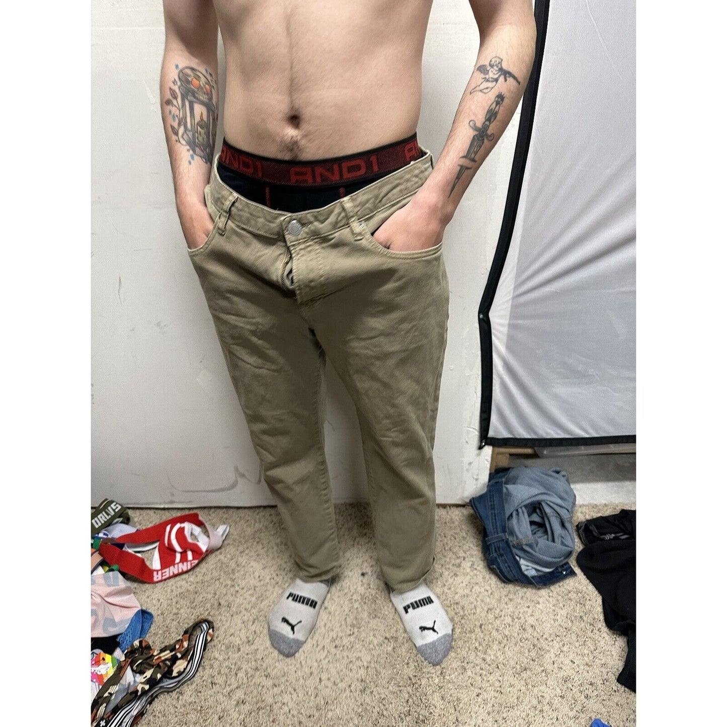 Men’s Khaki American Eagle Next Level Flex 34x30 Jeans Pants