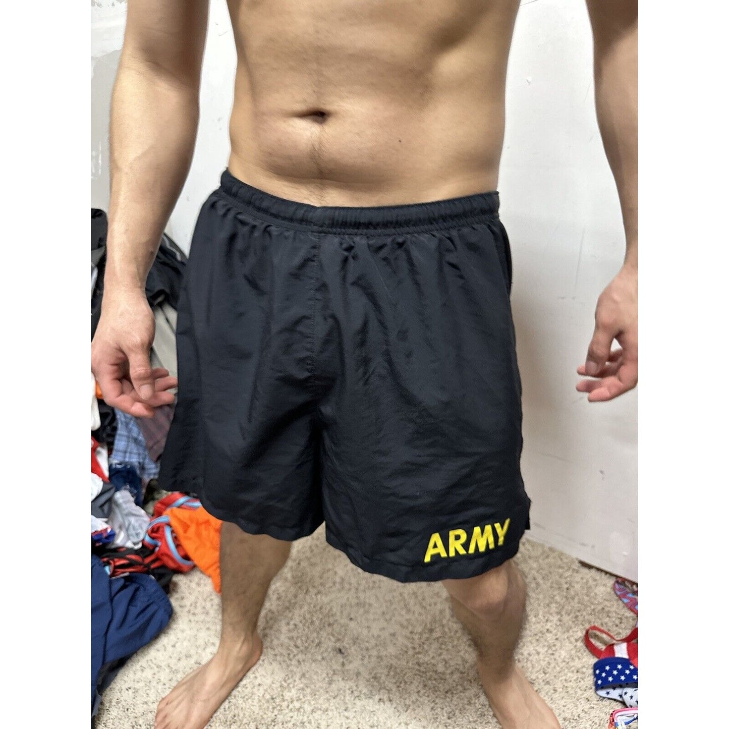 Men’s Us Army Pt Workout Uniform Black Shorts Medium