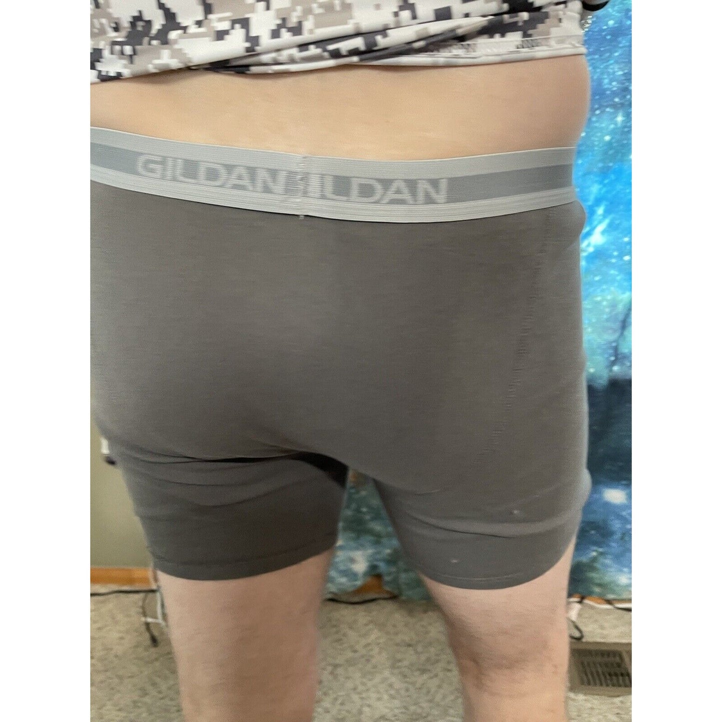 Men's Gildan Gray medium boxer briefs New And Unworn.
