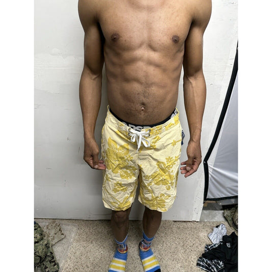 Men’s Floral Old Navy Medium Bathing Suit Combo Board Shorts Tropical yellow