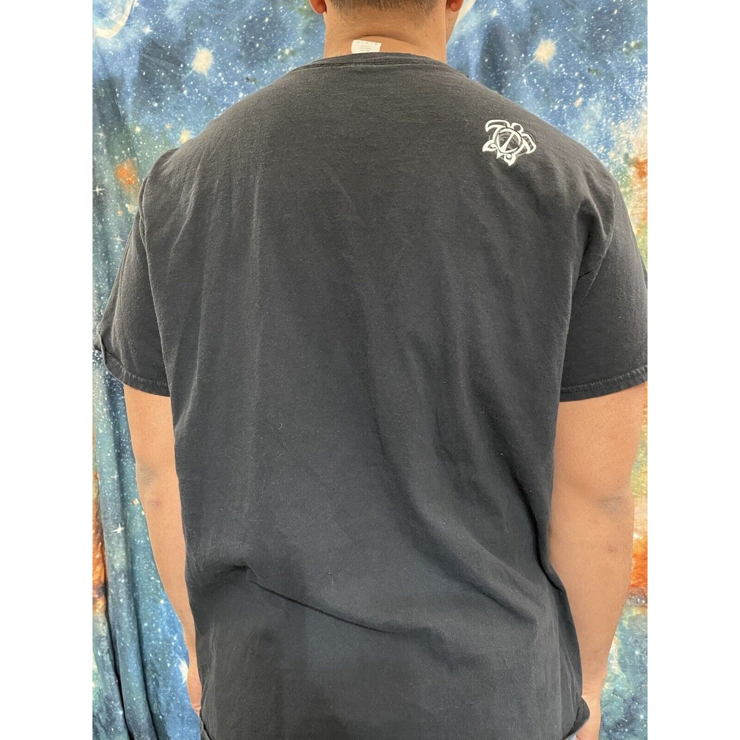 Men’s Gildan XL black Hawaii Turtle design