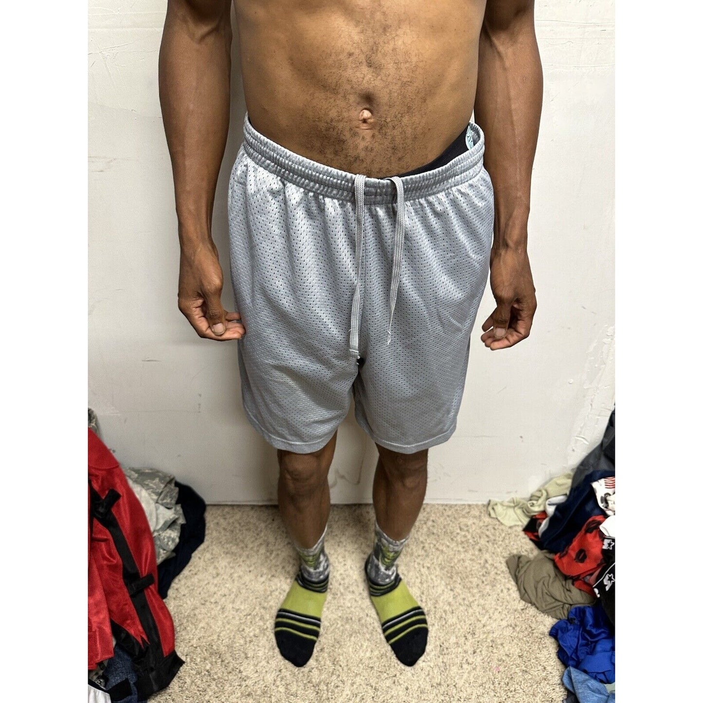Men’s Gray Starter Medium Athletic Shorts With Pockets