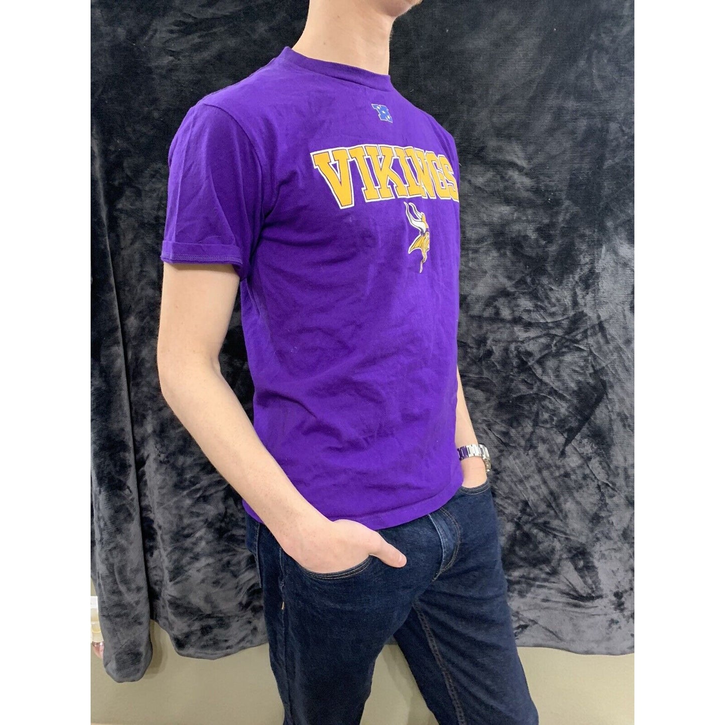 NFL Team Apparel Minnesota Vikings T Shirt Mens Size Medium