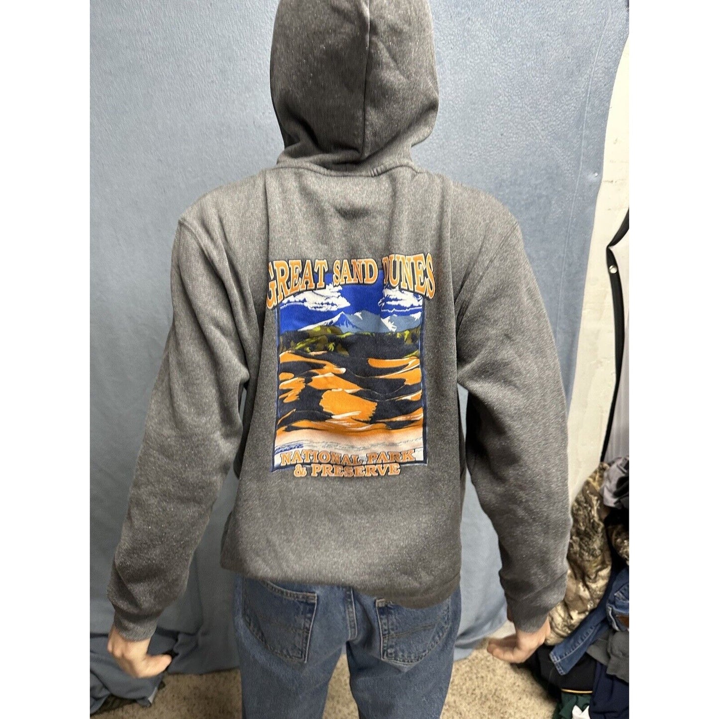 Men’s Gray XL Hoodie Pullover Lone Rock Great Sand Dunes National Park Colorado