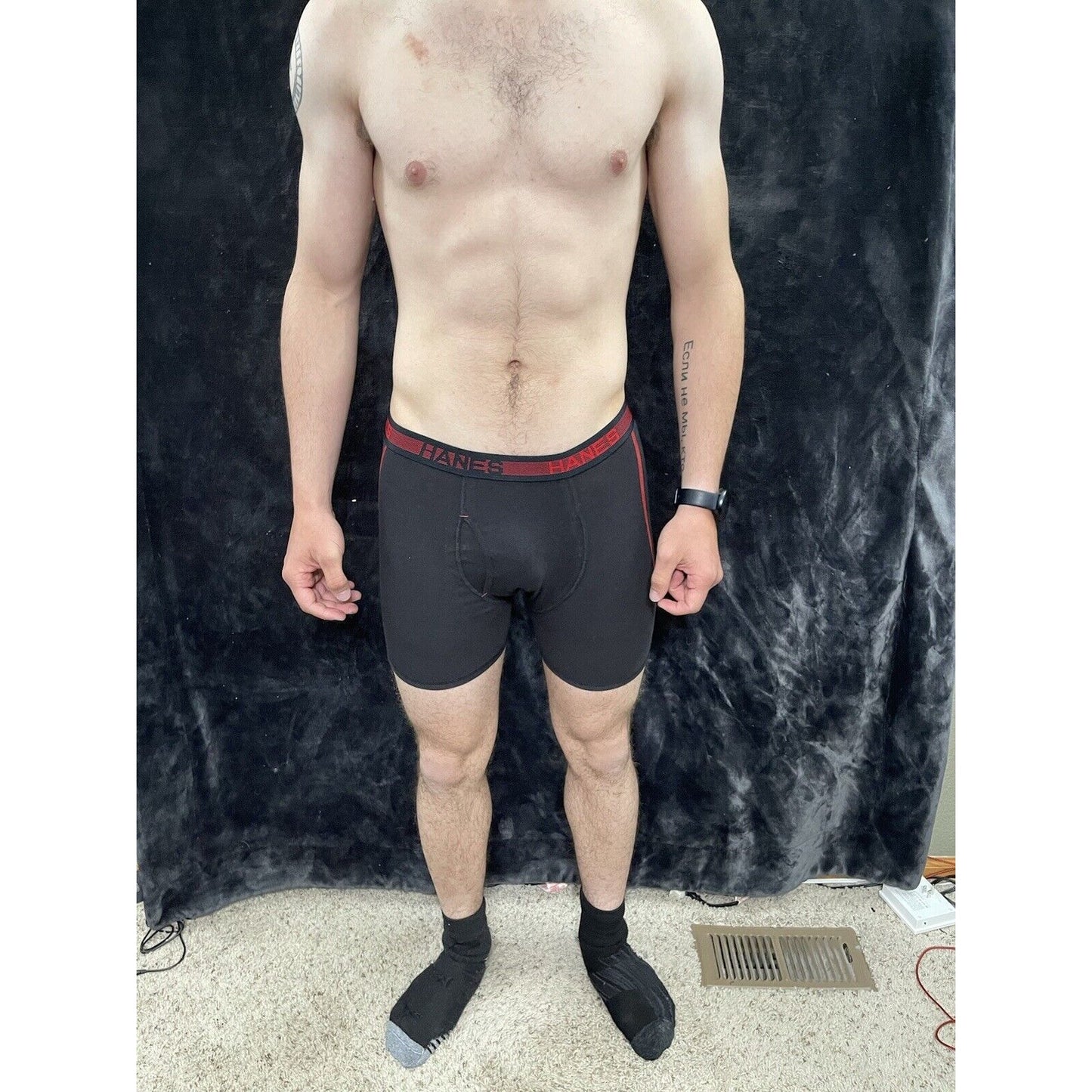 Men’s Black Hanes Small Boxer Briefs New