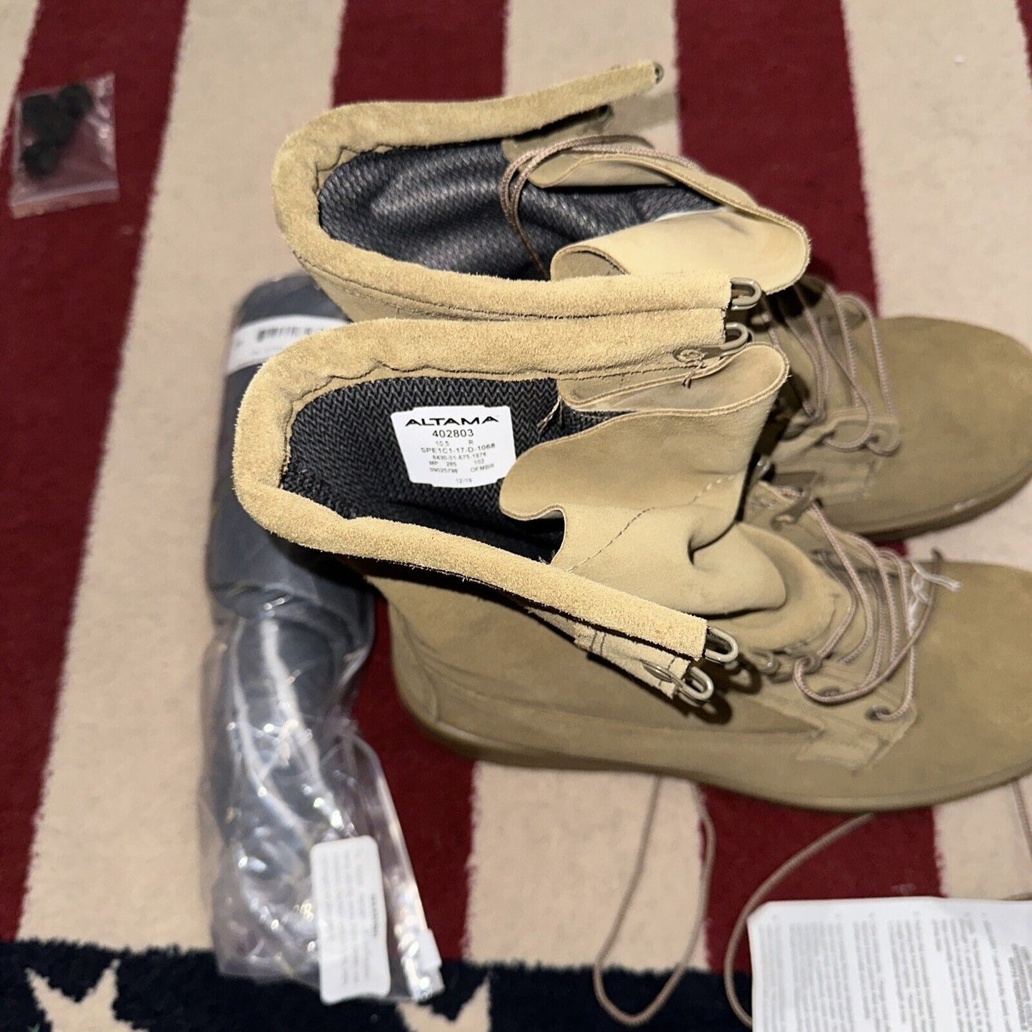 Men’s Coyote Brown Military Boots Altama 10.5 Removable Cold Weather Inserts