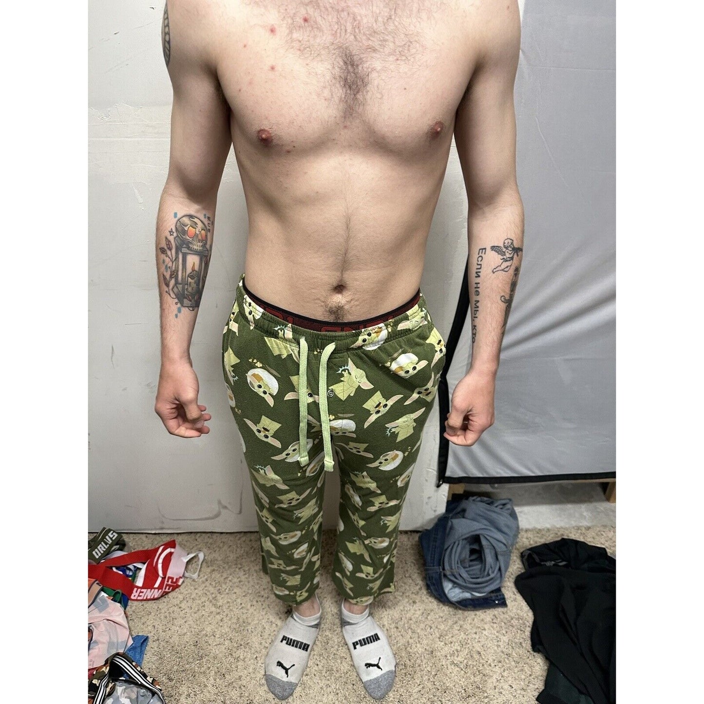 Men’s Small Hot Topic Star Wars Baby Yoda Lounge Pants Pajama Bottoms