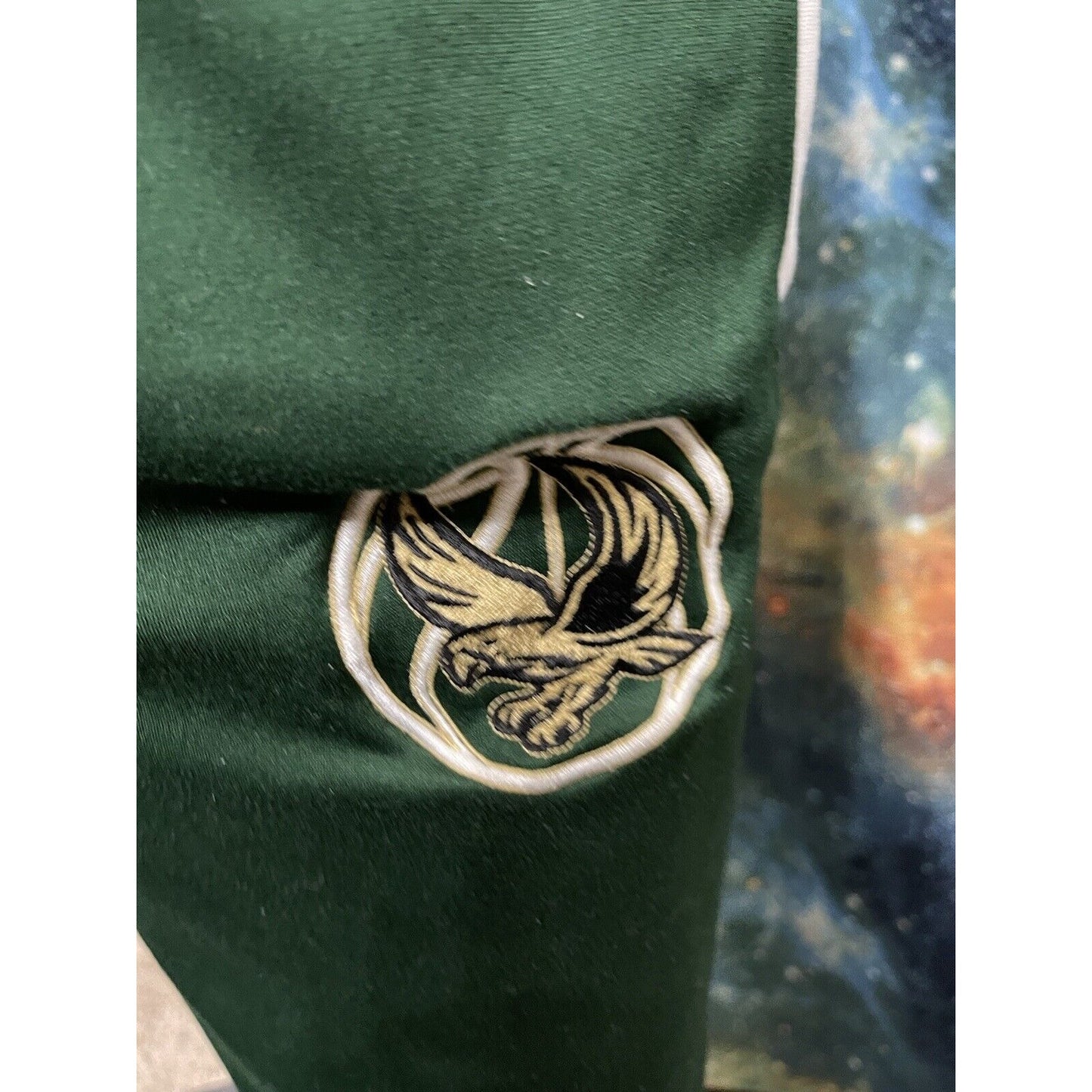 Men’s Medium Dark Green Under Armor Eagles Basketball sweatpants