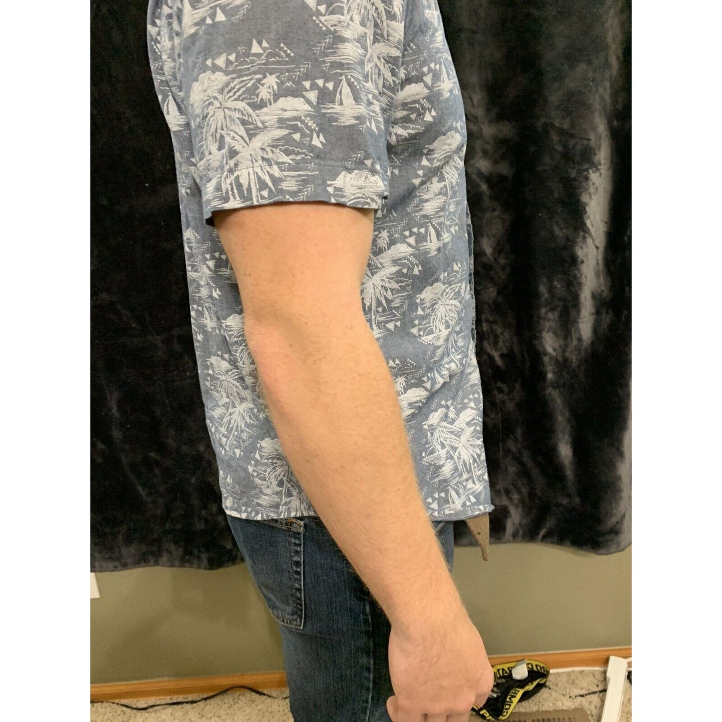 Retrofit Brand Button-up Shirt, Blue Sz Medium - Tropical / Hawaiian Pattern