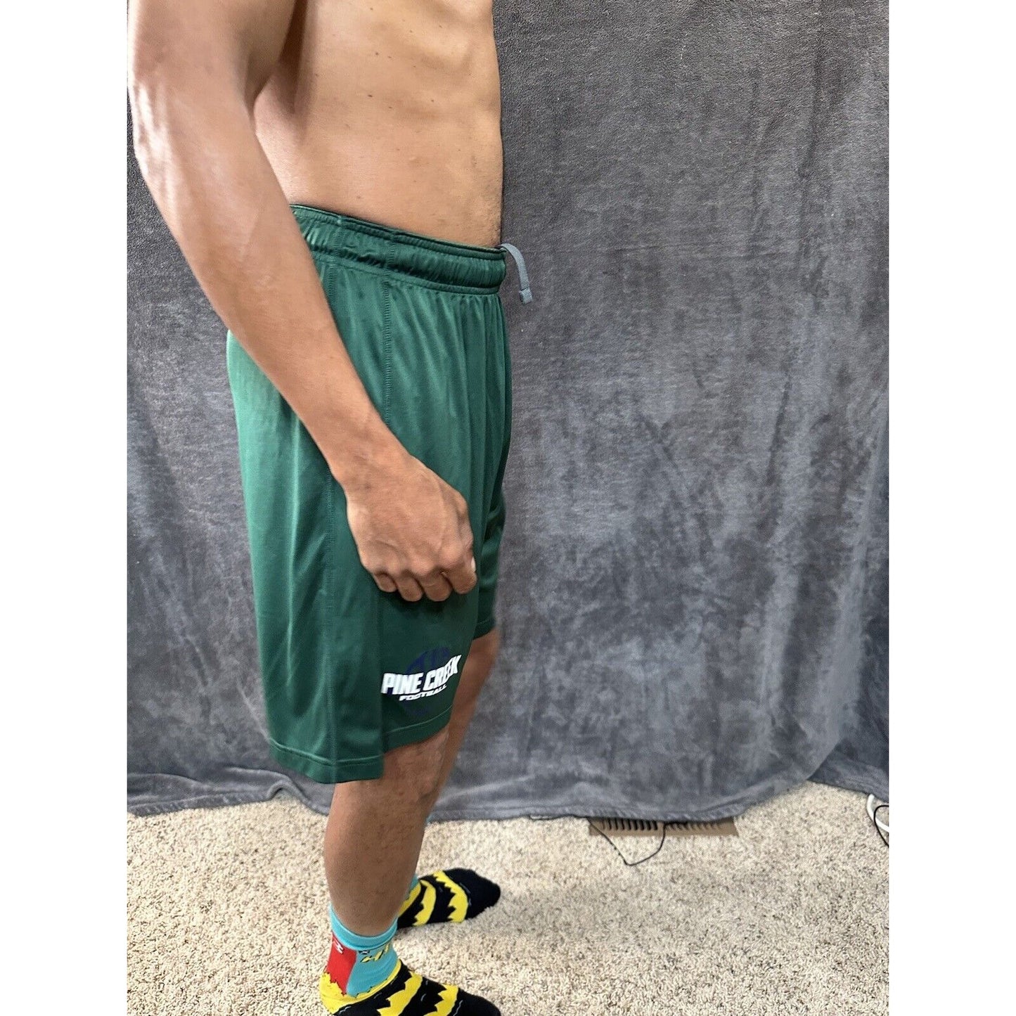 Men’s Green Nike Pine Creek High School Football Athletic Shorts Size Large