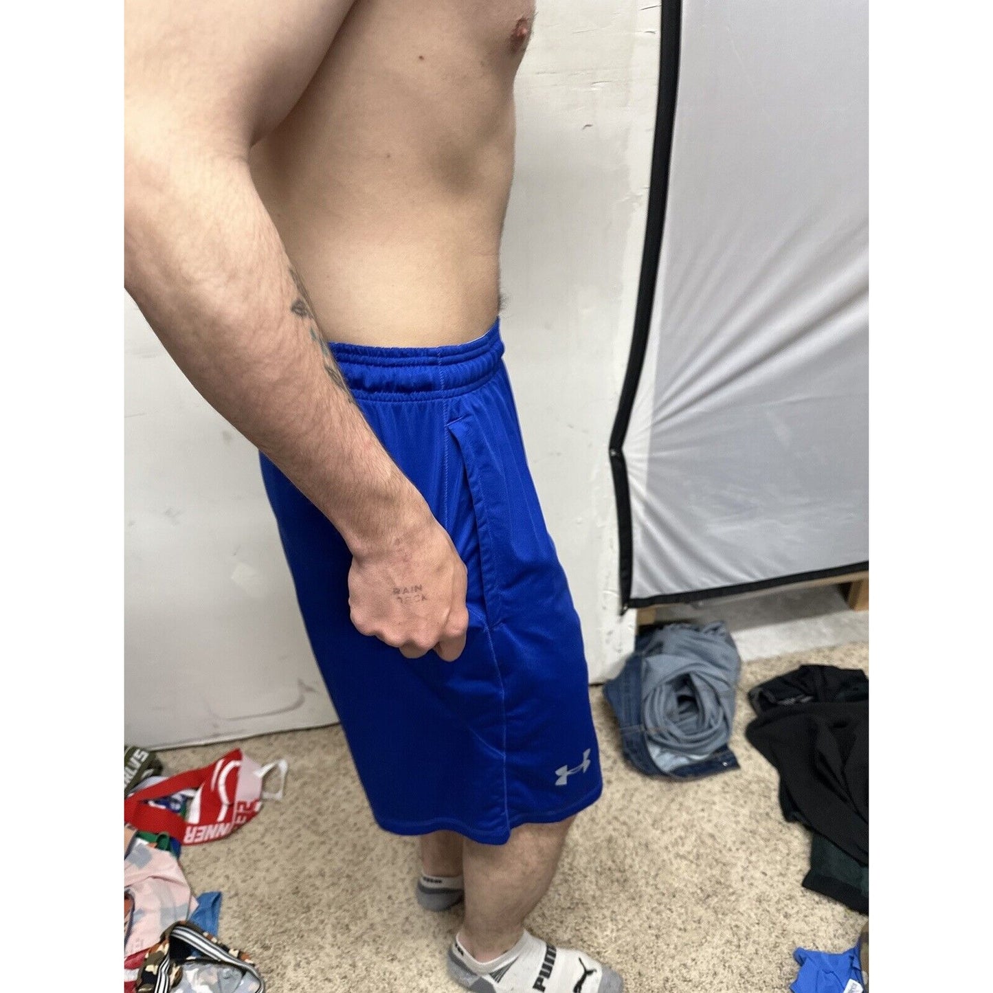 Men’s Medium Royal Blue Under Armour Athletic Shorts