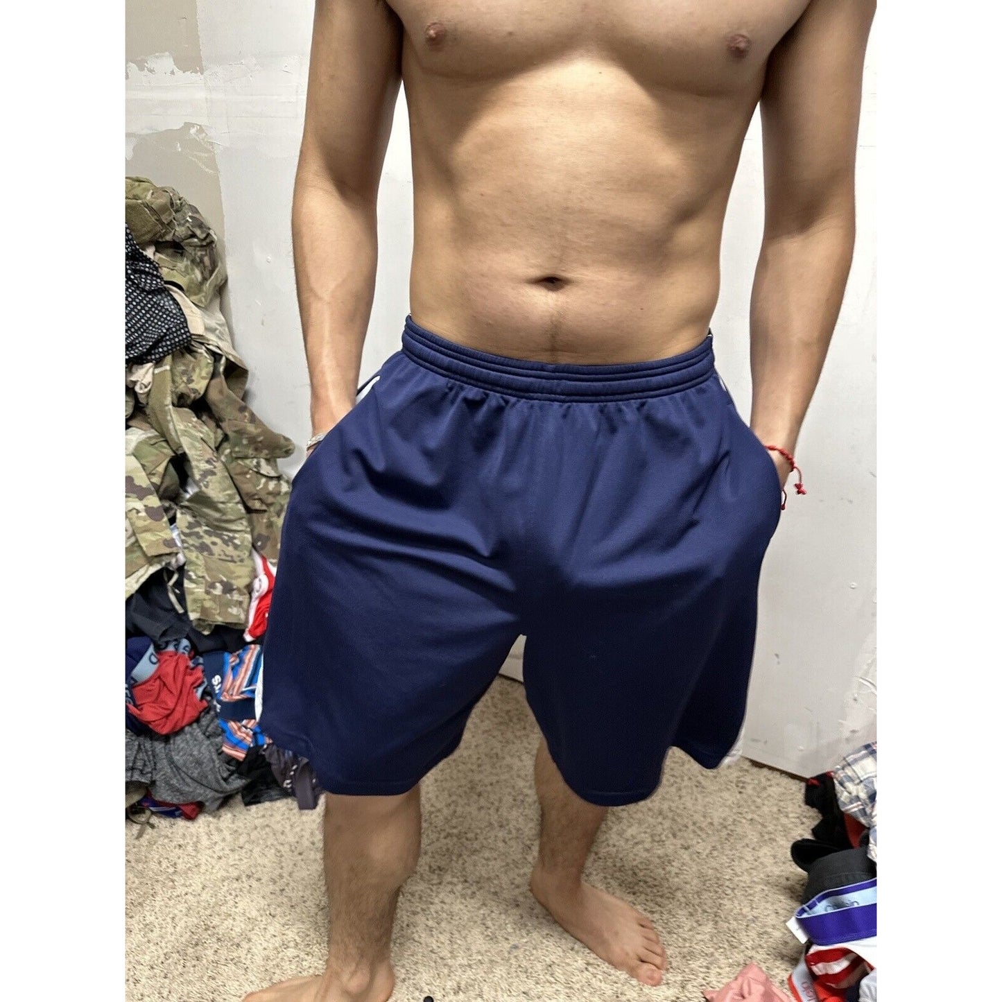 Men’s Dark Blue Large Under Armour Athletic Shorts With Pockets