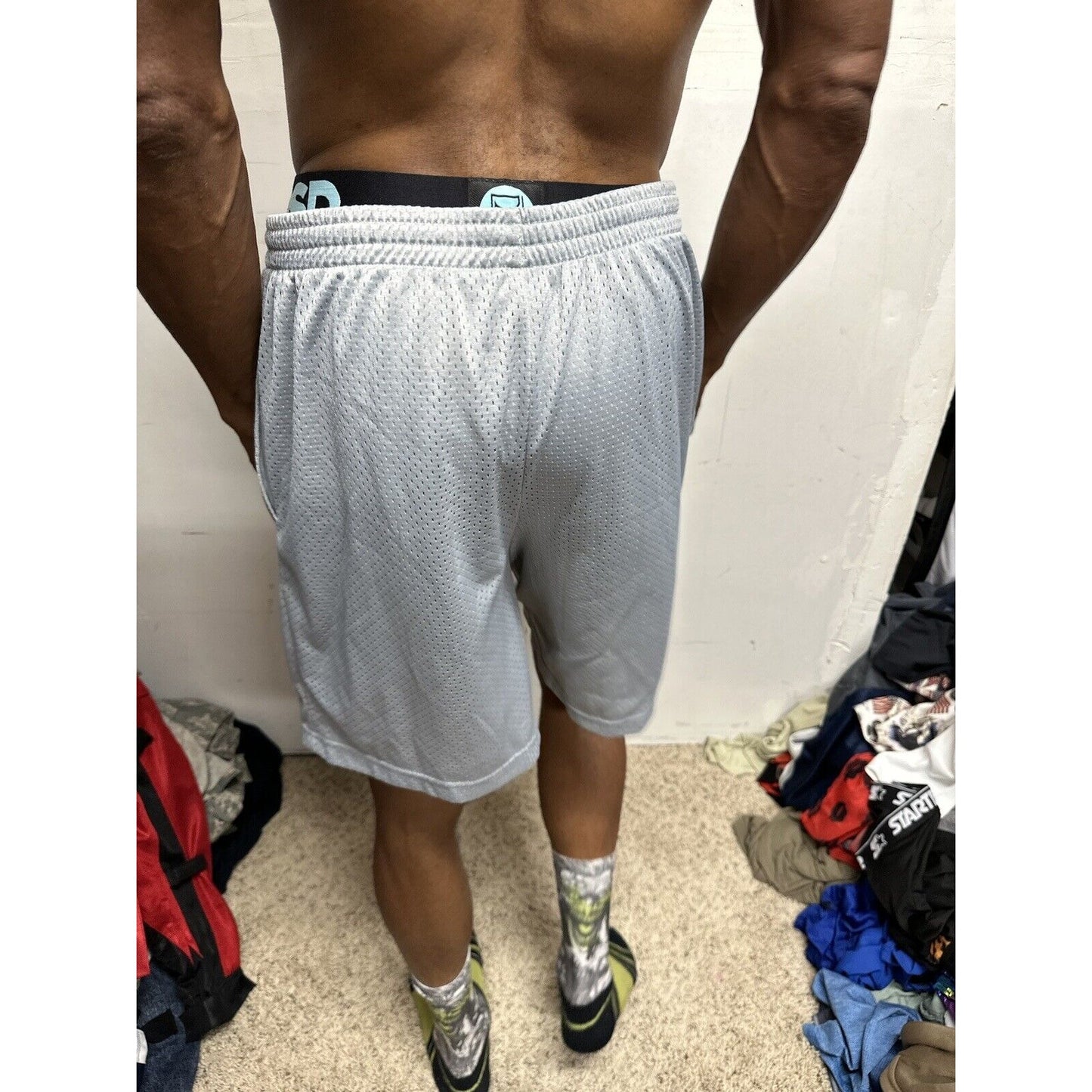 Men’s Gray Starter Medium Athletic Shorts With Pockets