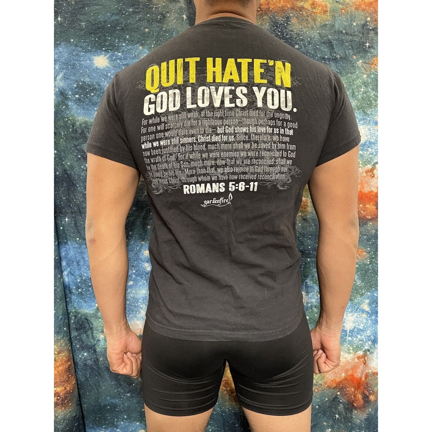 Men’s Small/Medium Black T-Shirt Quit Hate God Loves You