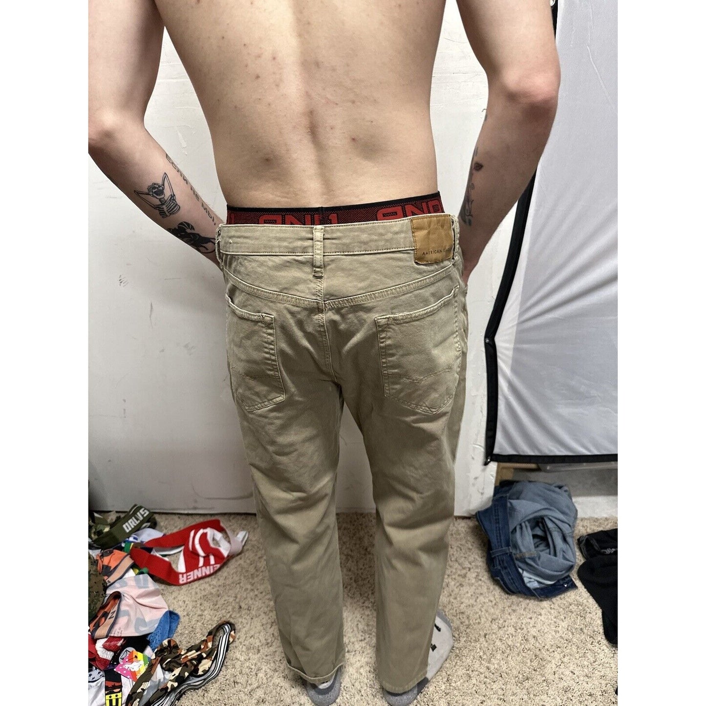 Men’s Khaki American Eagle Next Level Flex 34x30 Jeans Pants