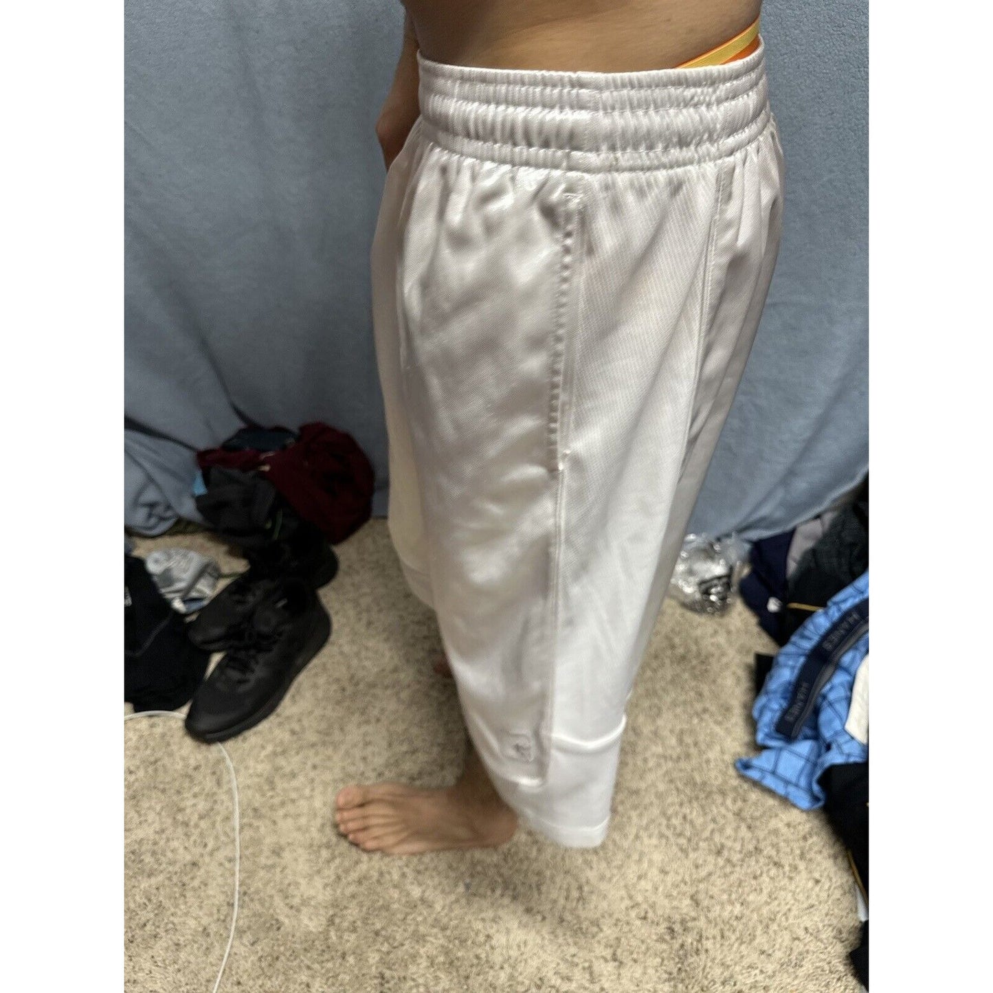 Men’s White AND1 Medium Athletic Shorts With Pockets