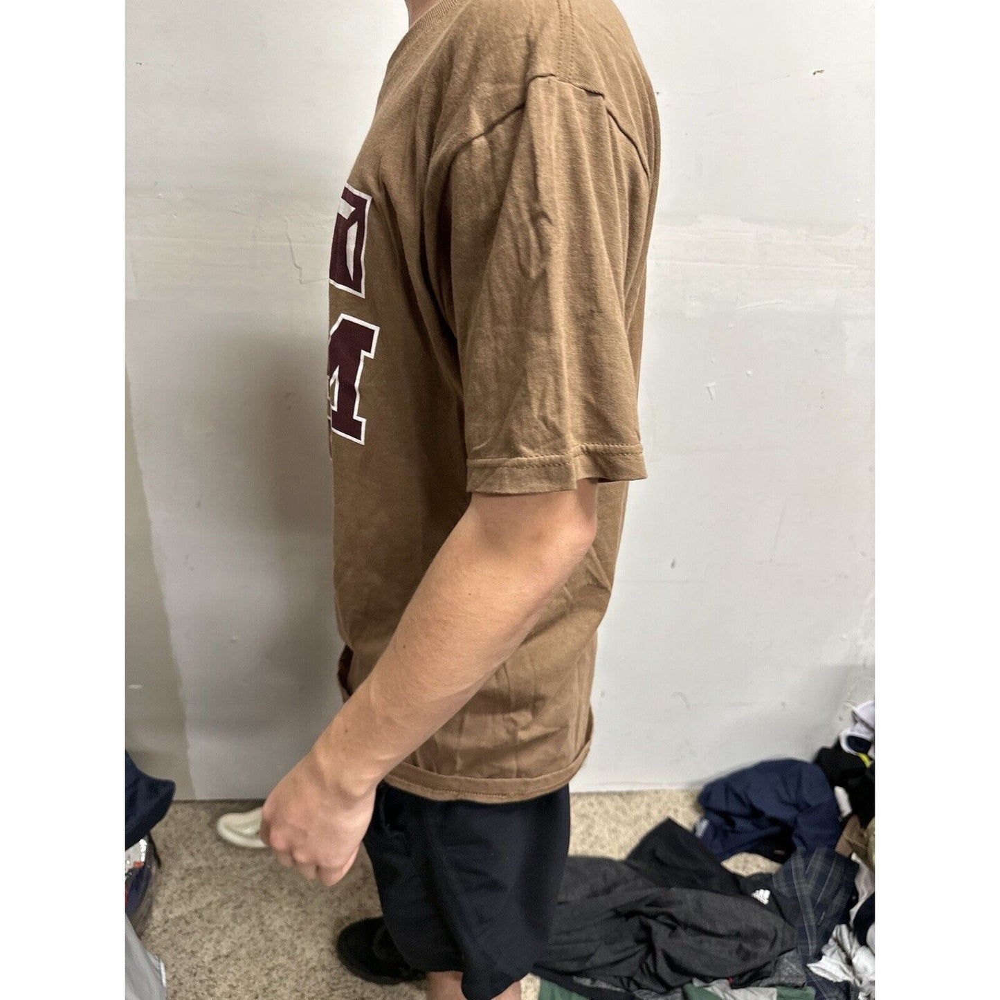 Men’s Medium Brown Shirt Texas A&M Tshirt